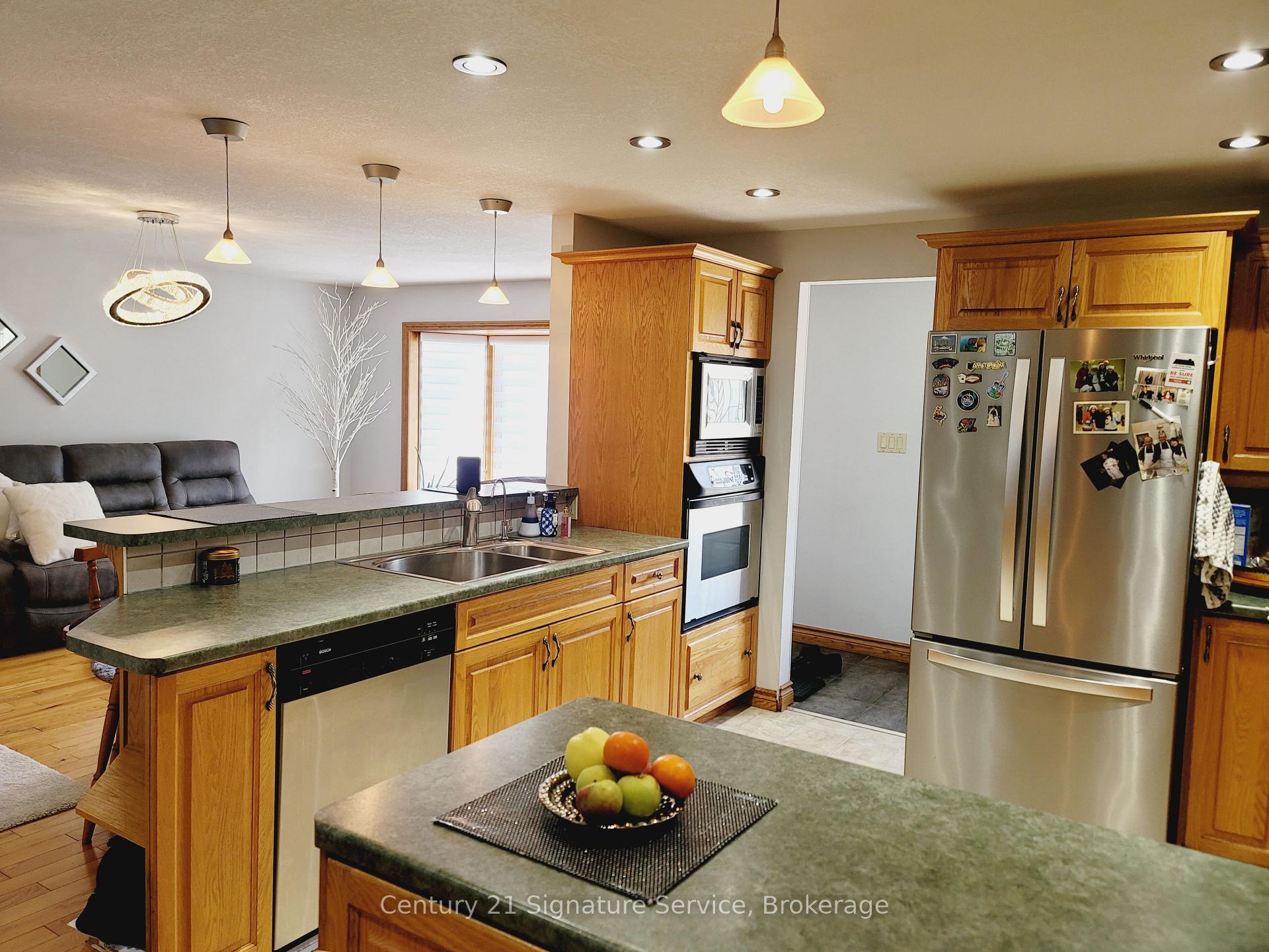 Photo 2 of 1127 Bleiler Street, Cambridge — HOMEH