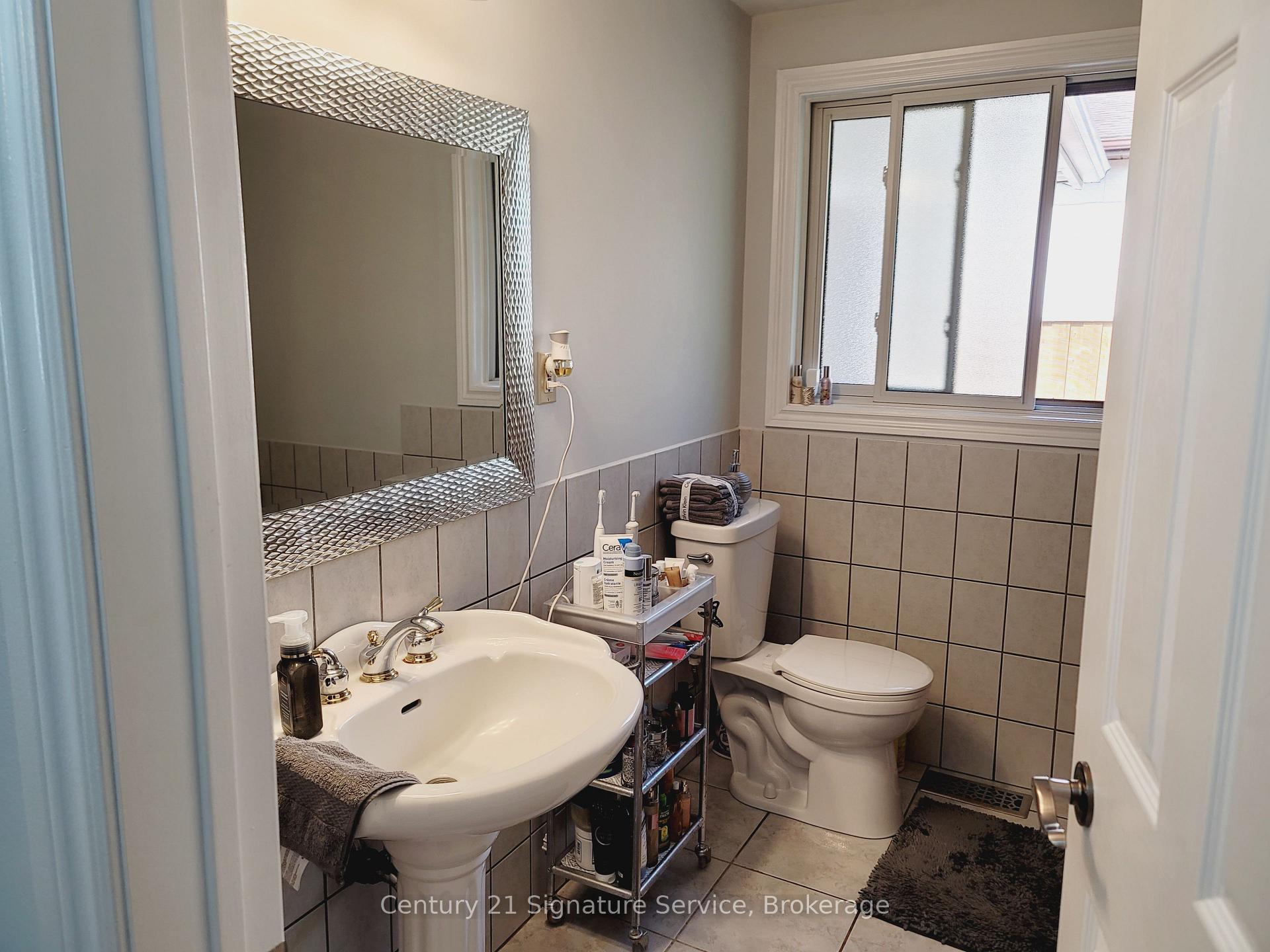 Photo 14 of 1127 Bleiler Street, Cambridge — HOMEH