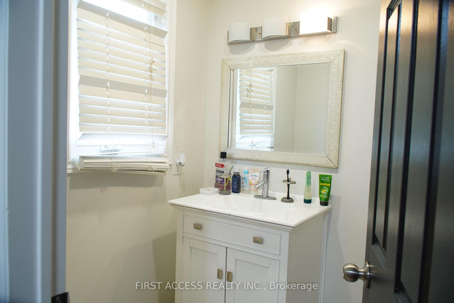 Photo 21 of 9 Rosenfeld Drive, Barrie, Grove East — HOMEH