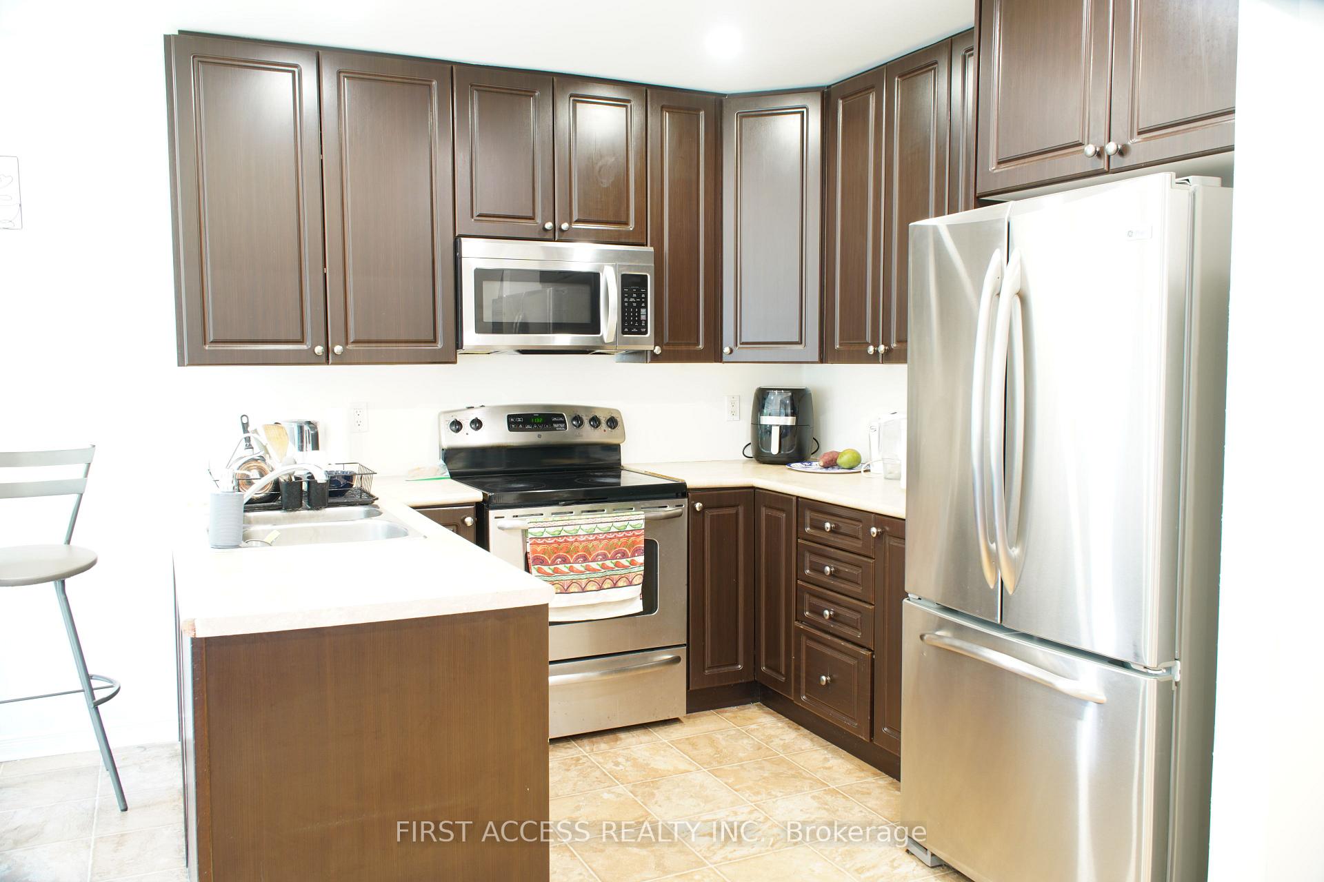 Photo 27 of 9 Rosenfeld Drive, Barrie, Grove East — HOMEH