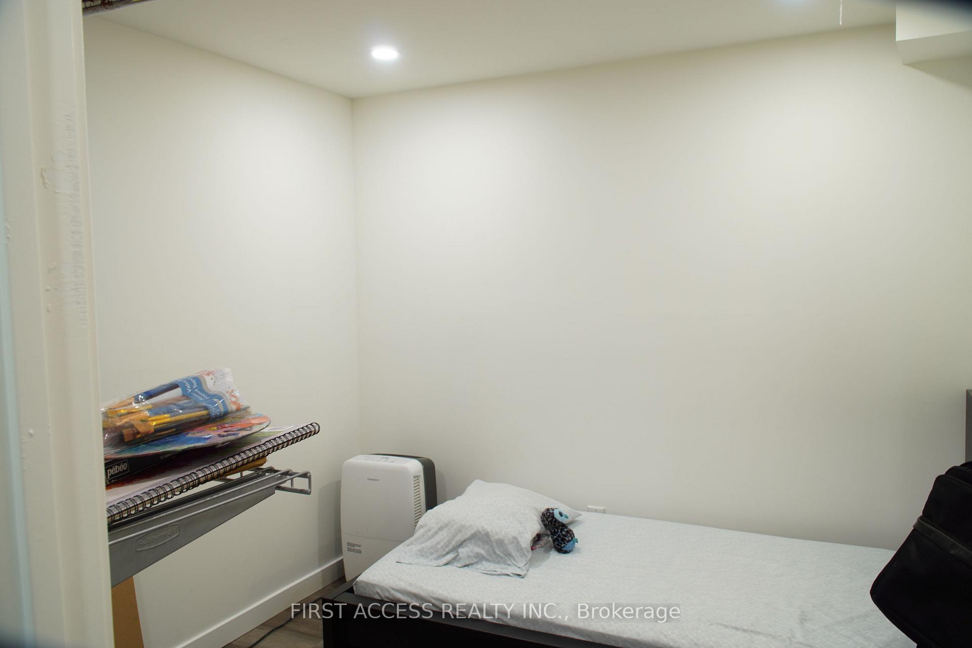 Photo 38 of 9 Rosenfeld Drive, Barrie, Grove East — HOMEH