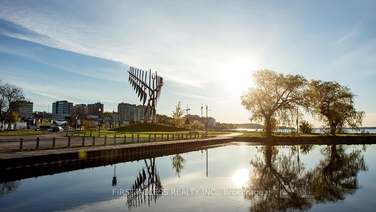 Photo 47 of 9 Rosenfeld Drive, Barrie, Grove East — HOMEH