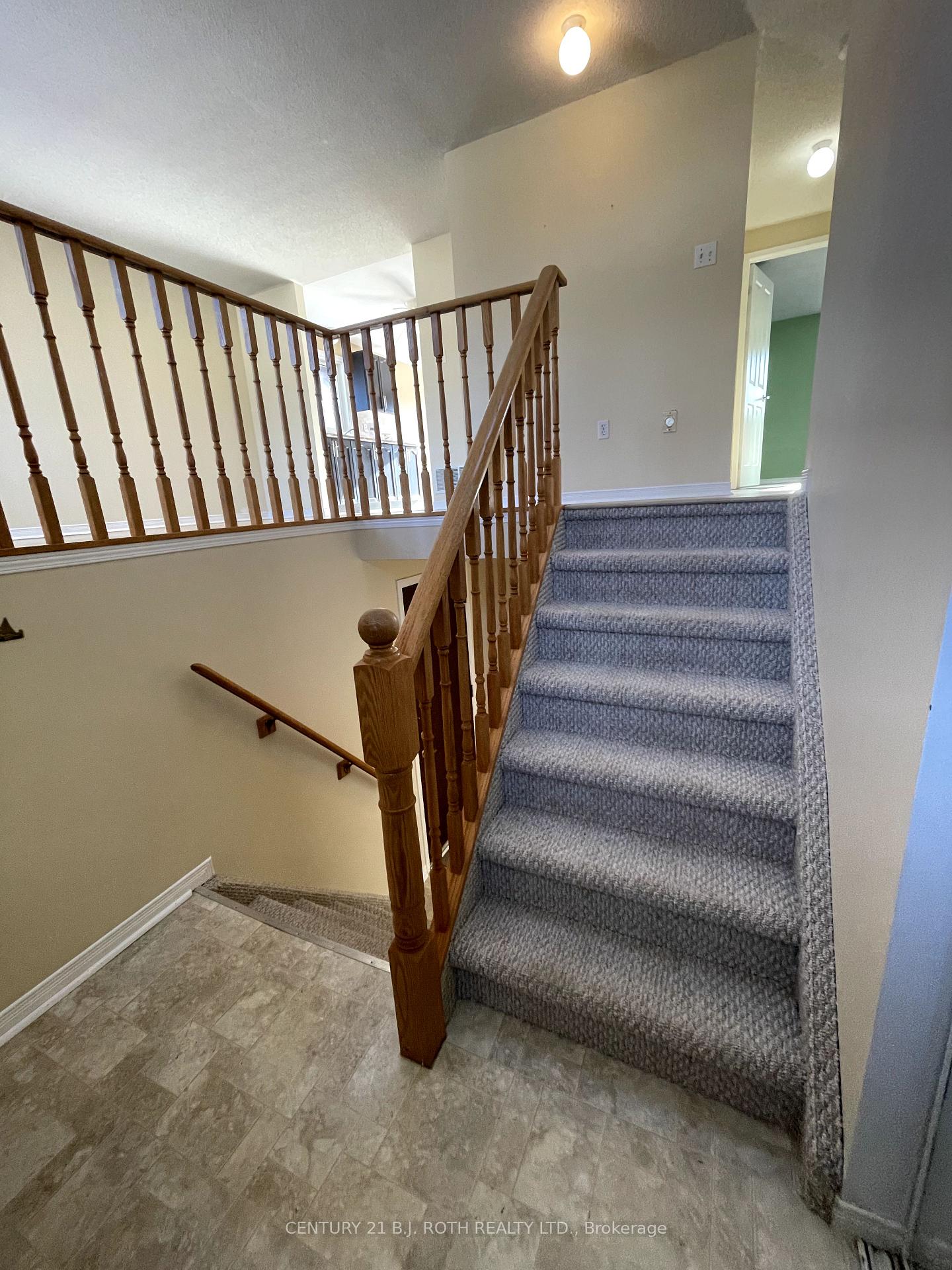 Photo 3 of 61 Arthur Avenue, Barrie, Grove East — HOMEH