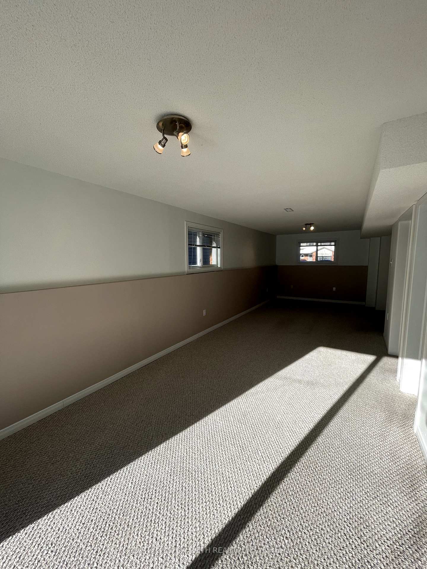 Photo 18 of 61 Arthur Avenue, Barrie, Grove East — HOMEH