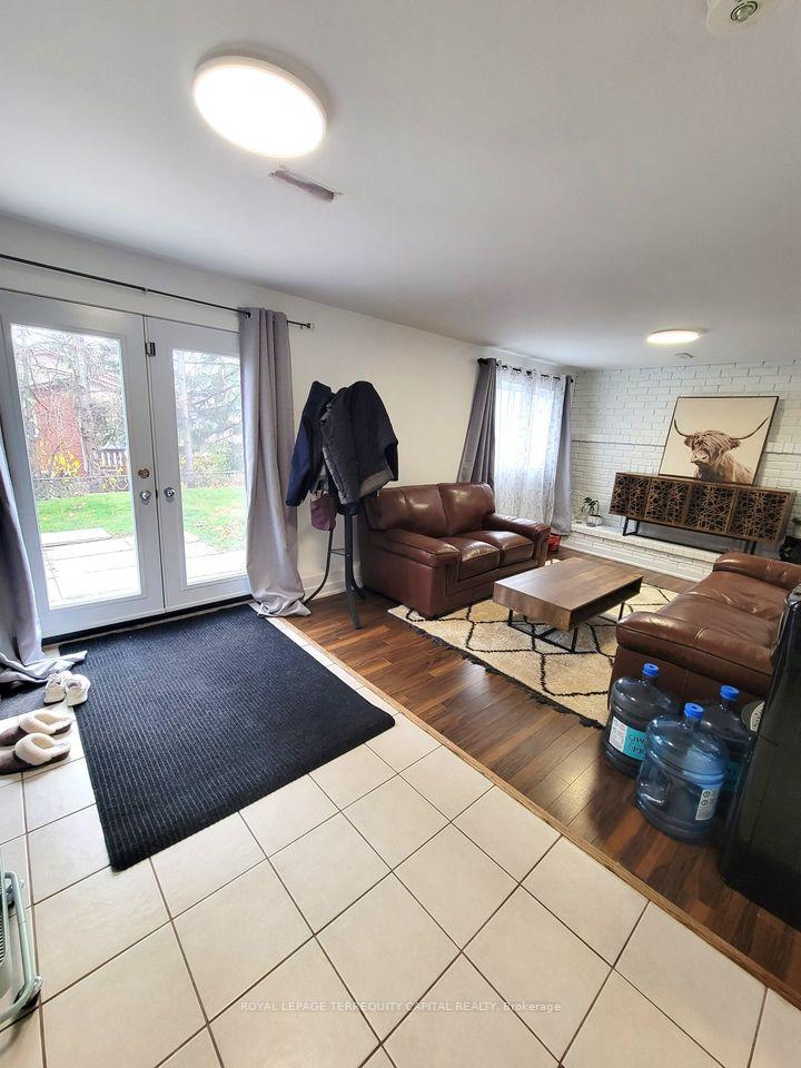 Photo 3 of Unit Lower, 1 Browning Trail, Barrie, Letitia Heights — HOMEH