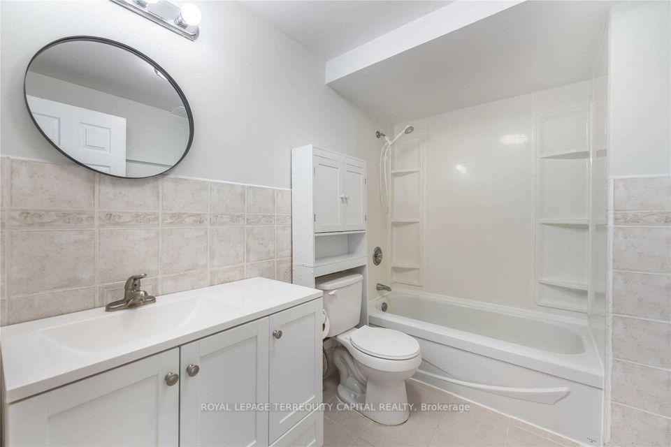 Photo 6 of Unit Lower, 1 Browning Trail, Barrie, Letitia Heights — HOMEH