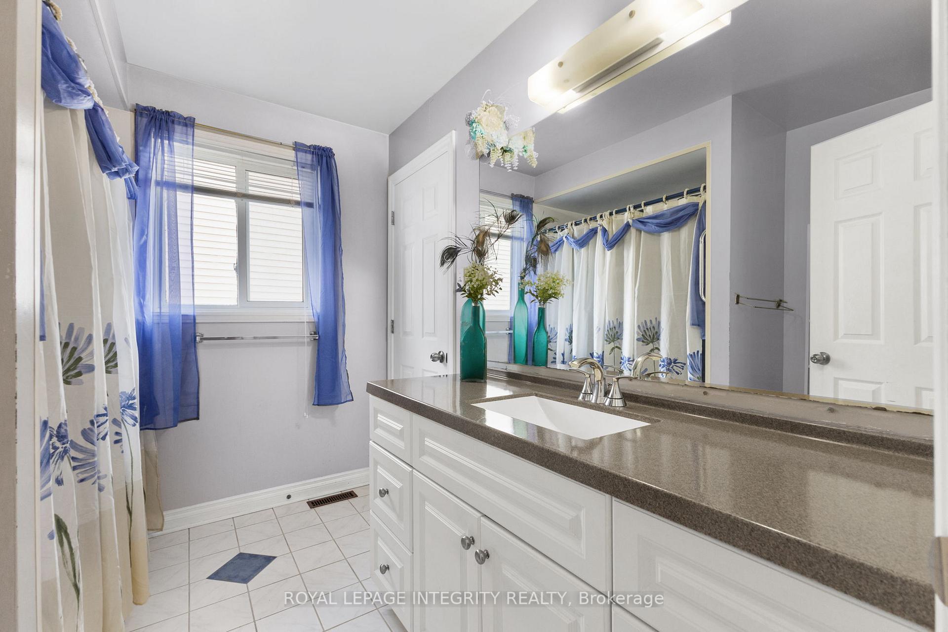 Photo 19 of 1499 Goth Avenue, Ottawa, Sawmill Creek/Timbermill — HOMEH