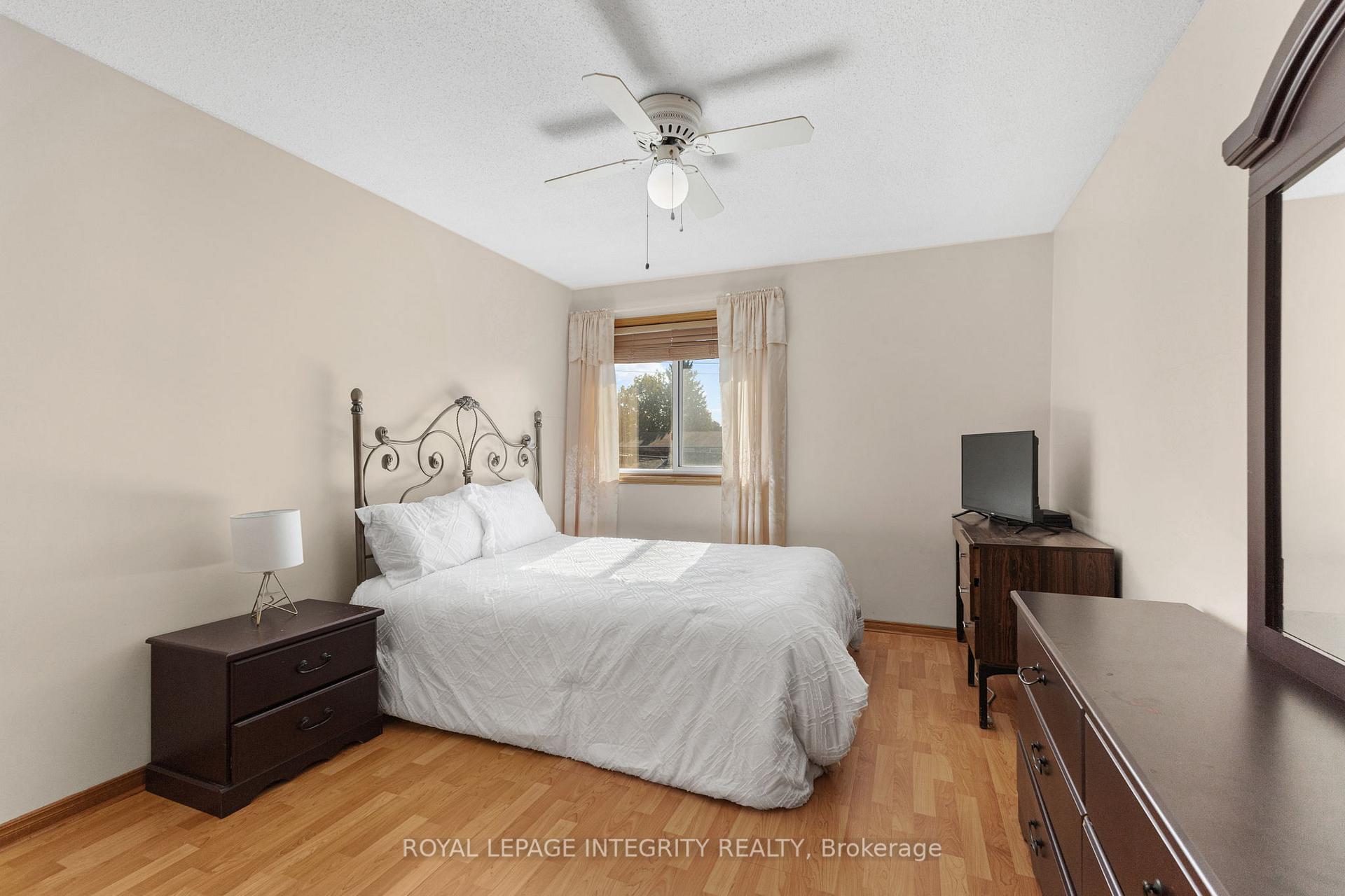 Photo 24 of 1499 Goth Avenue, Ottawa, Sawmill Creek/Timbermill — HOMEH