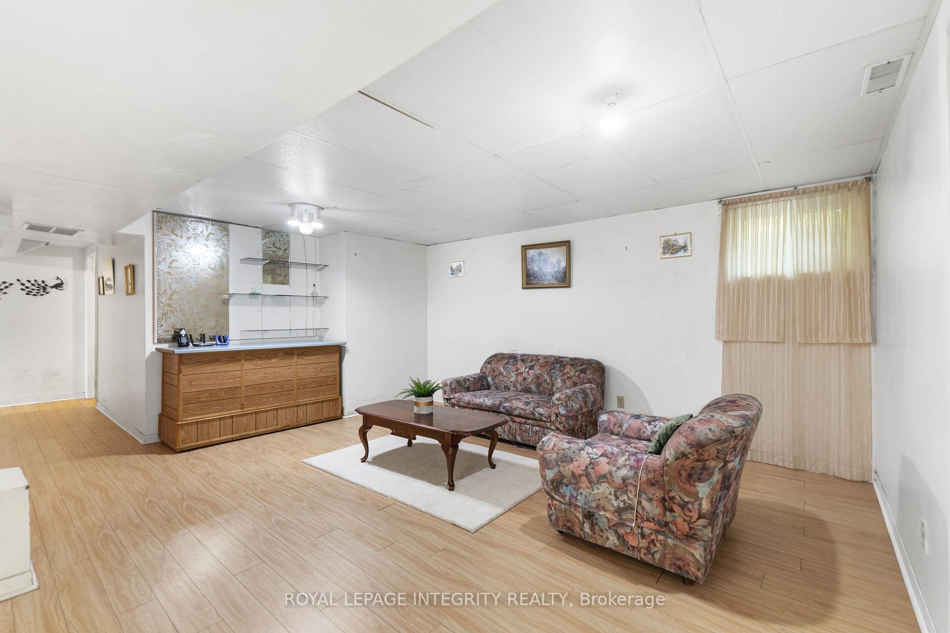 Photo 23 of 1499 Goth Avenue, Ottawa, Sawmill Creek/Timbermill — HOMEH