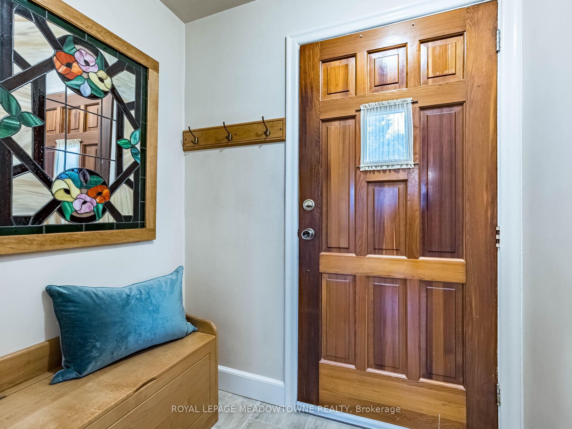 Photo 3 of 20 Erlesmere Avenue, Brampton, Brampton East — HOMEH