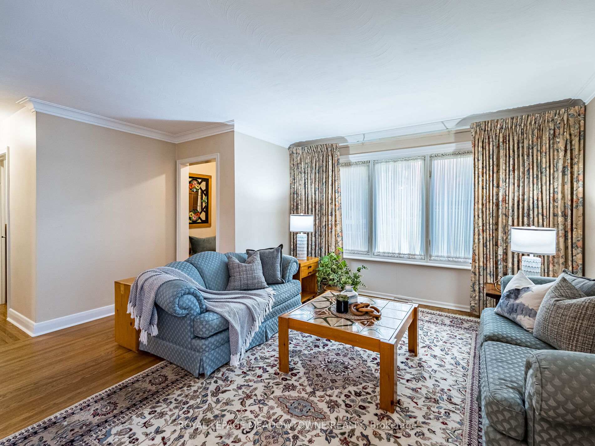 Photo 13 of 20 Erlesmere Avenue, Brampton, Brampton East — HOMEH