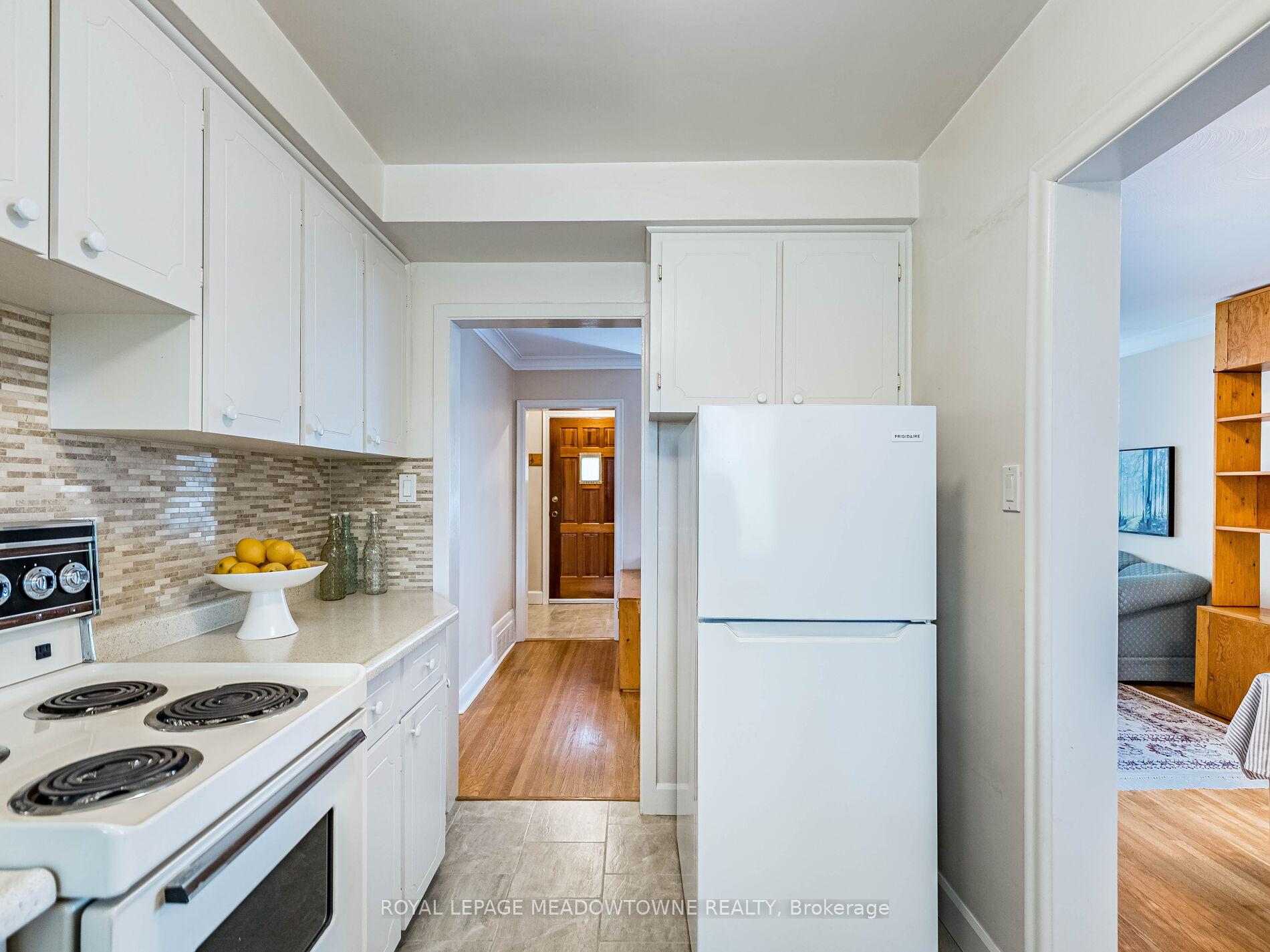 Photo 25 of 20 Erlesmere Avenue, Brampton, Brampton East — HOMEH