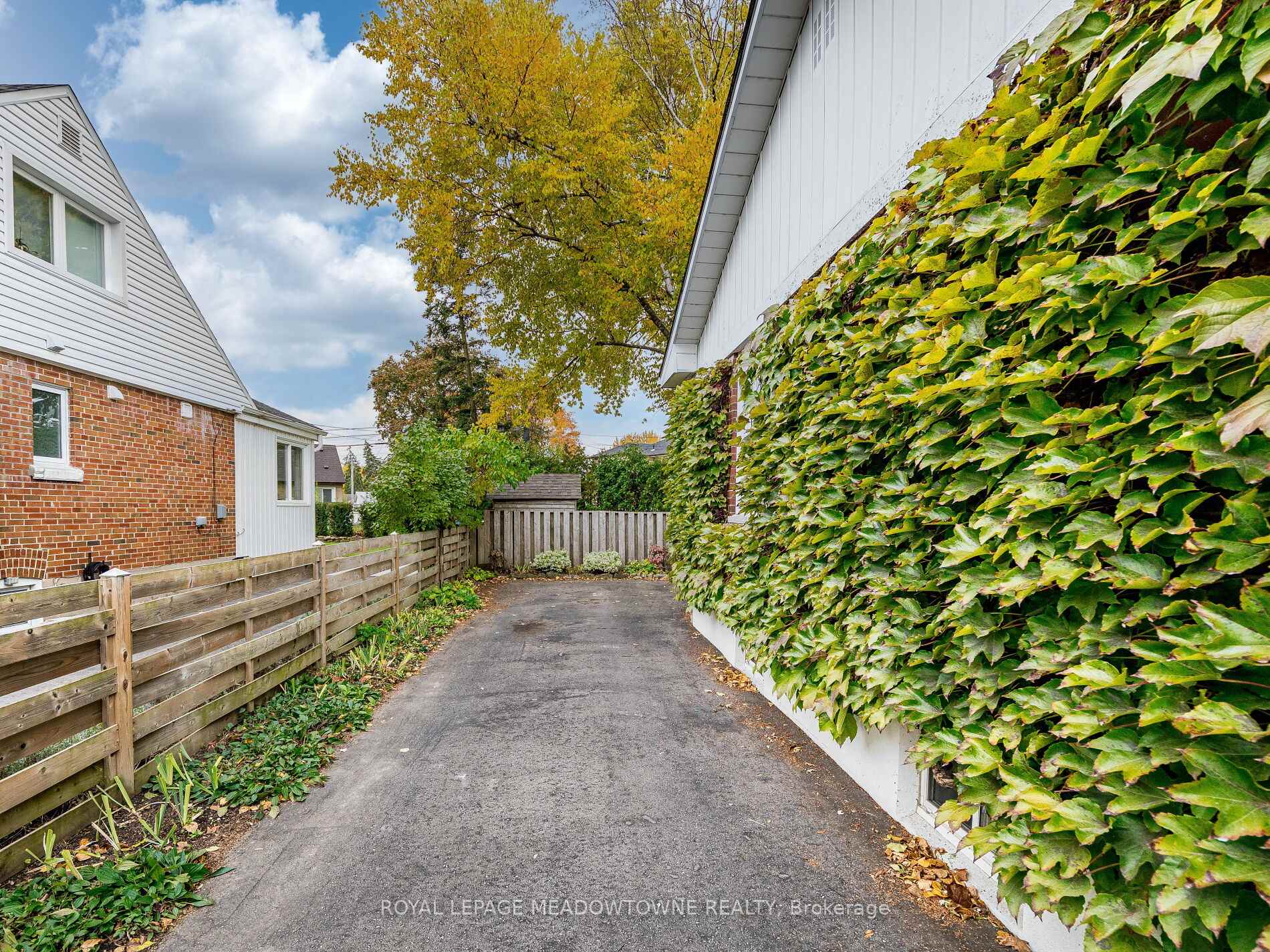Photo 39 of 20 Erlesmere Avenue, Brampton, Brampton East — HOMEH