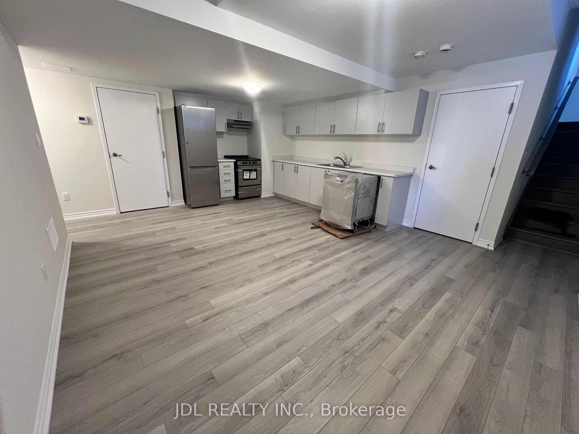 Photo 2 of Unit 1 26 Hylton Drive, Barrie, Rural Barrie Southeast — HOMEH