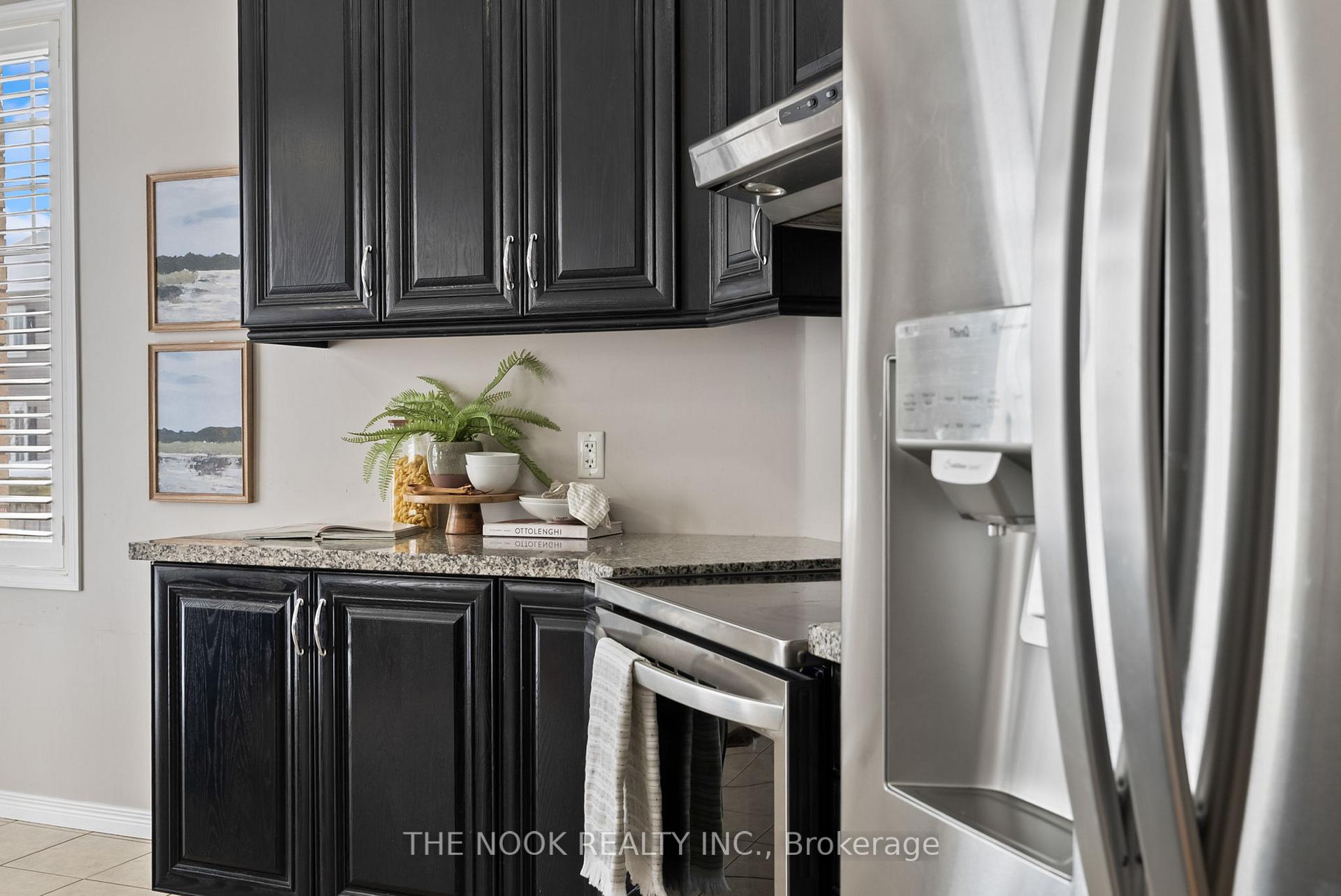 Photo 23 of 320 Boswell Drive, Clarington, Bowmanville — HOMEH