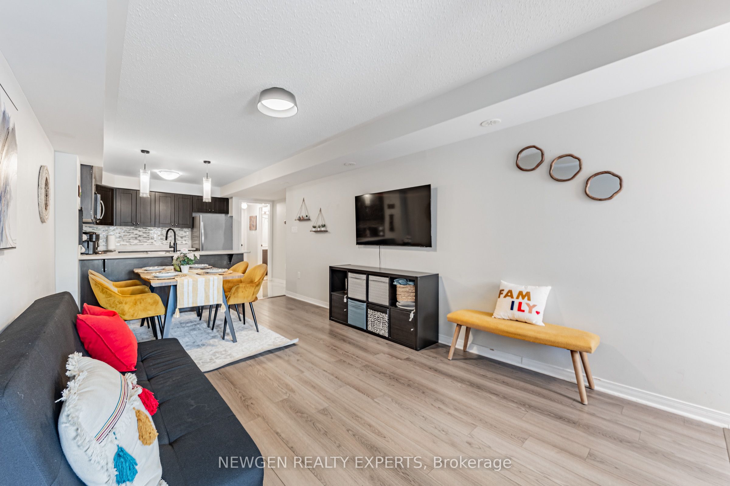 Photo 42 of 82 Abela Lane, Ajax, Central — HOMEH