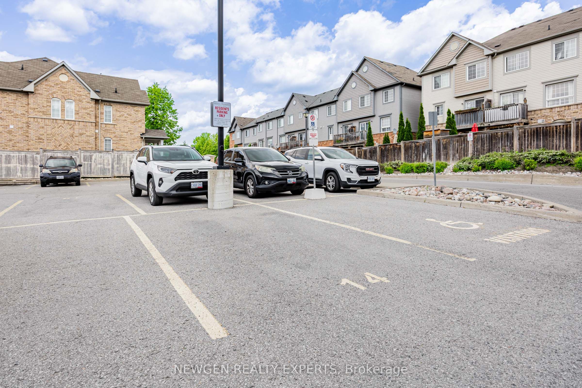 Photo 64 of 82 Abela Lane, Ajax, Central — HOMEH