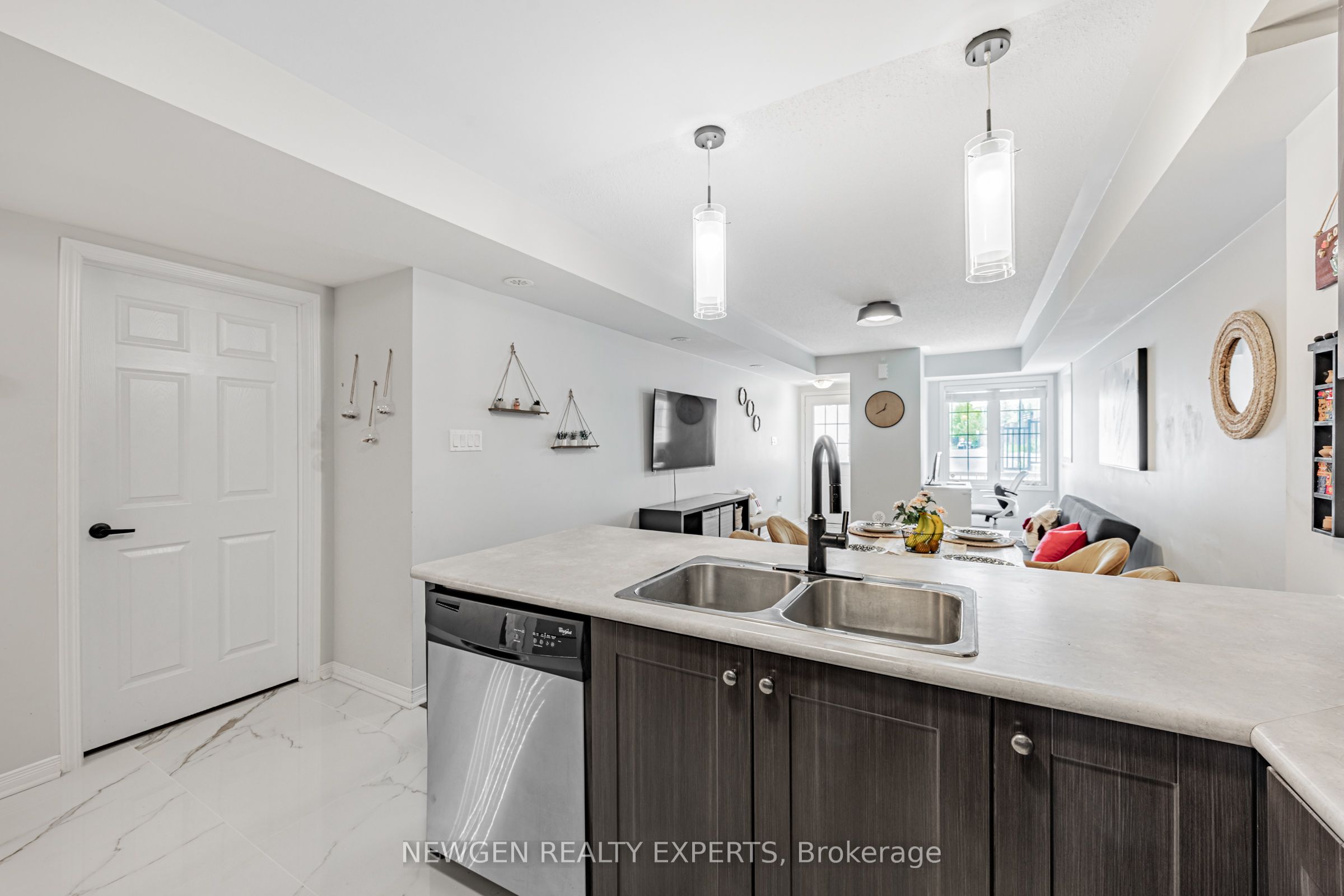 Photo 50 of 82 Abela Lane, Ajax, Central — HOMEH