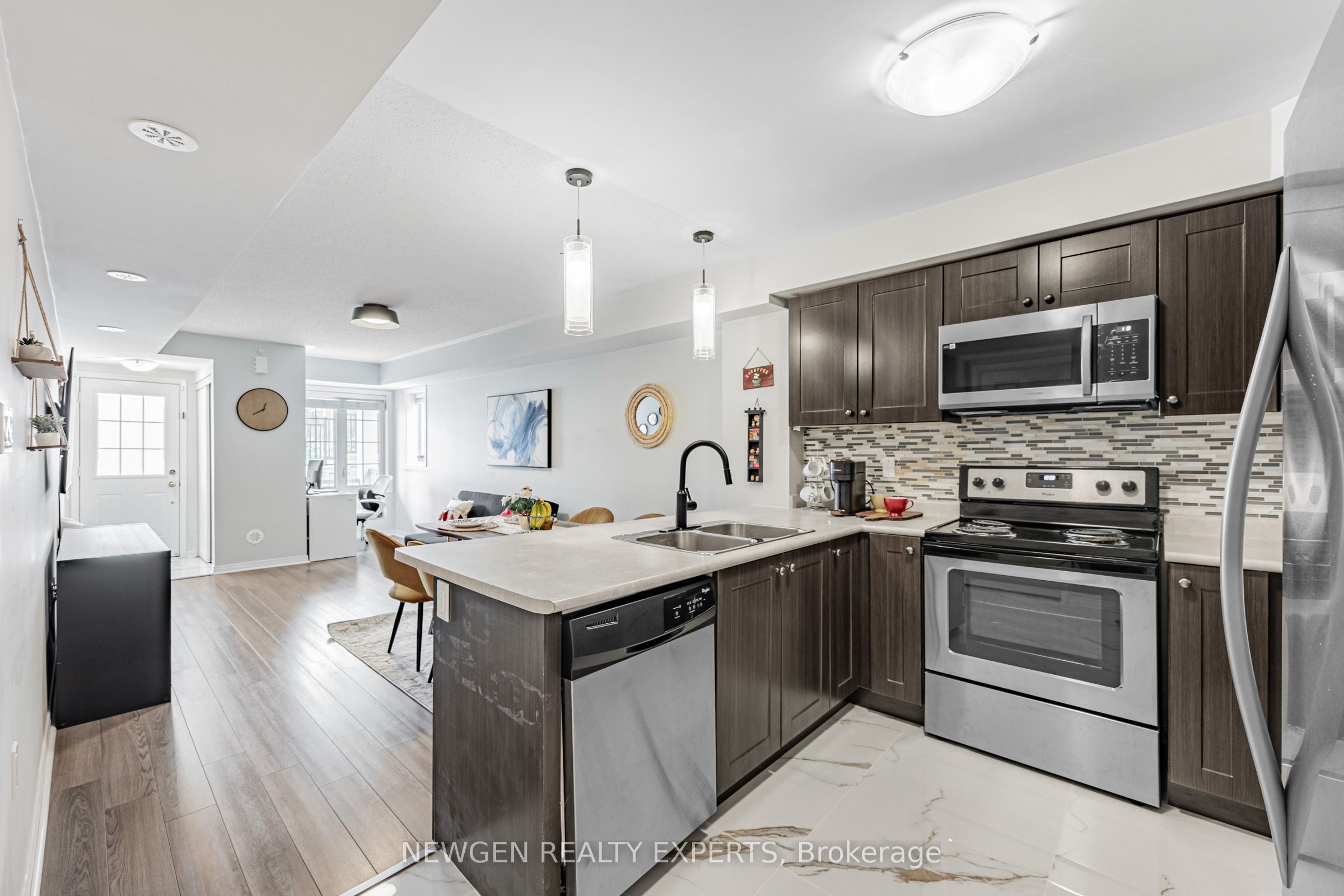 Photo 49 of 82 Abela Lane, Ajax, Central — HOMEH