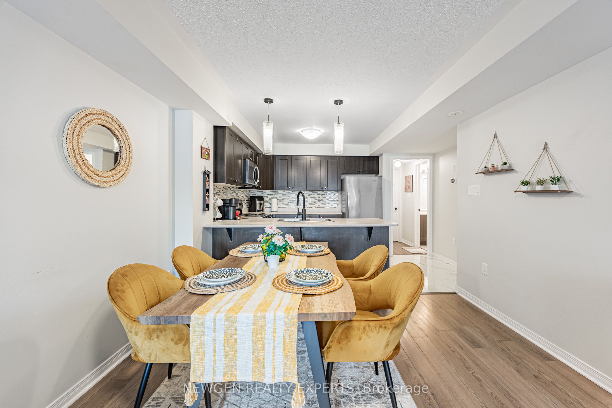 Photo 44 of 82 Abela Lane, Ajax, Central — HOMEH