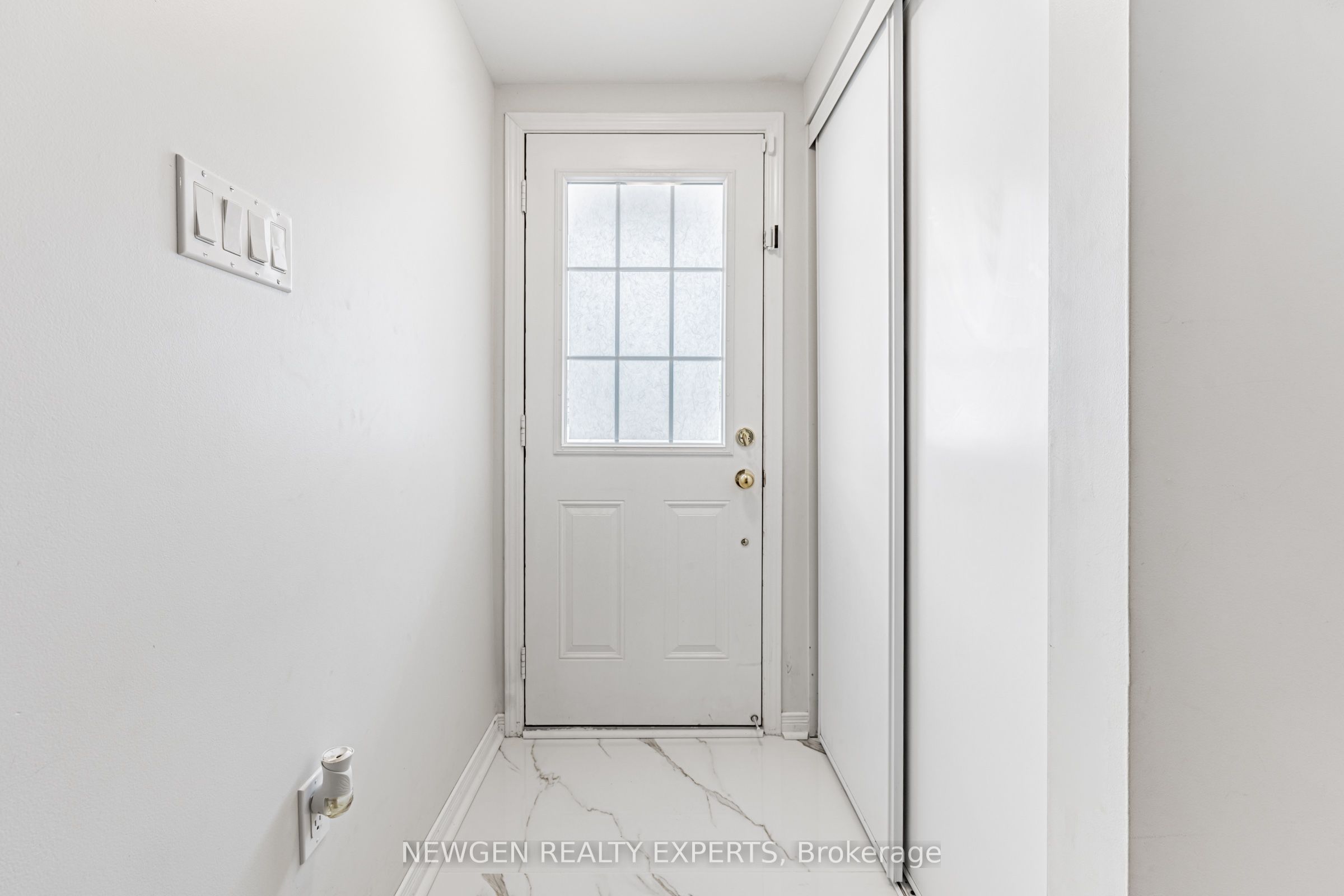 Photo 36 of 82 Abela Lane, Ajax, Central — HOMEH