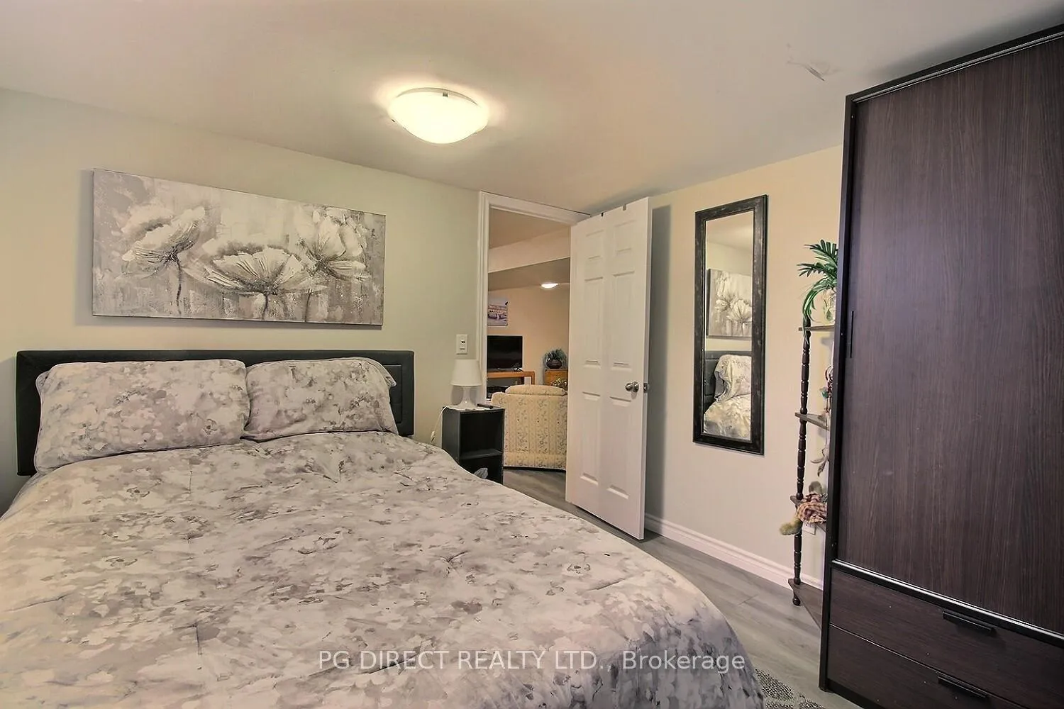 Photo 26 of 28 Dufferin Street, Brighton, Brighton (Town) — HOMEH