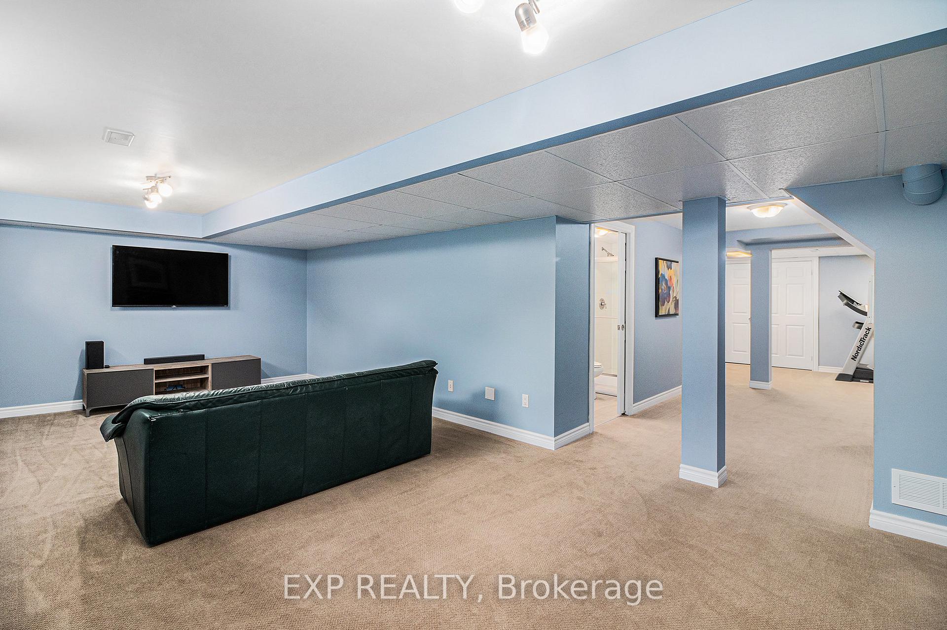 Photo 34 of 105 Anfield Crescent, Ottawa, Barrhaven East — HOMEH