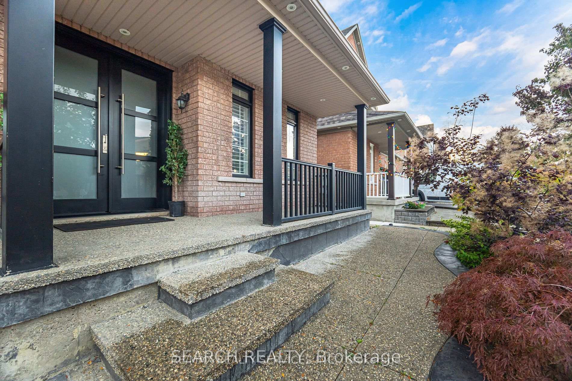 Photo 3 of Unit Upper, 20 Delmonico Road, Brampton, Vales of Castlemore North — HOMEH