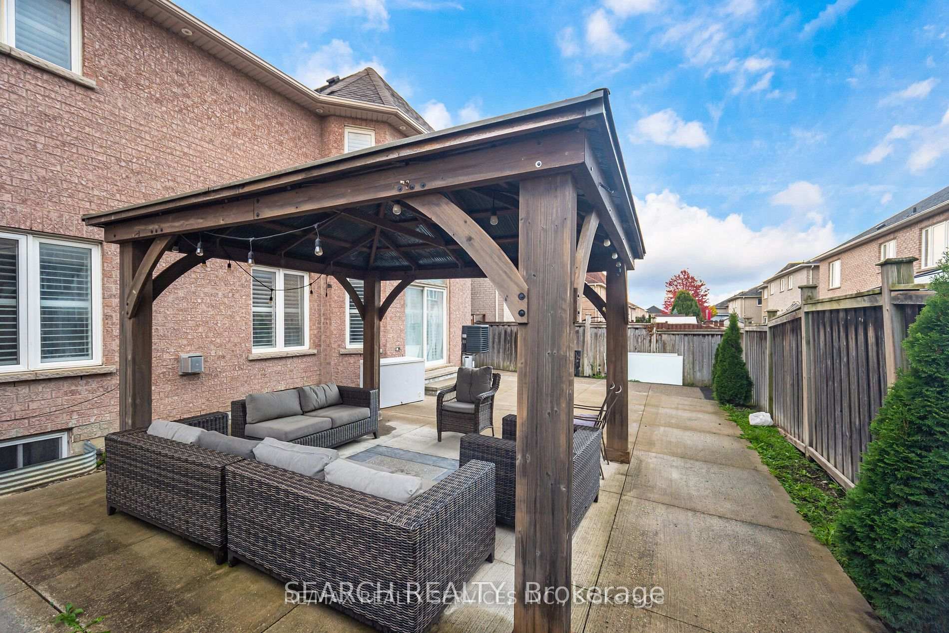 Photo 35 of Unit Upper, 20 Delmonico Road, Brampton, Vales of Castlemore North — HOMEH