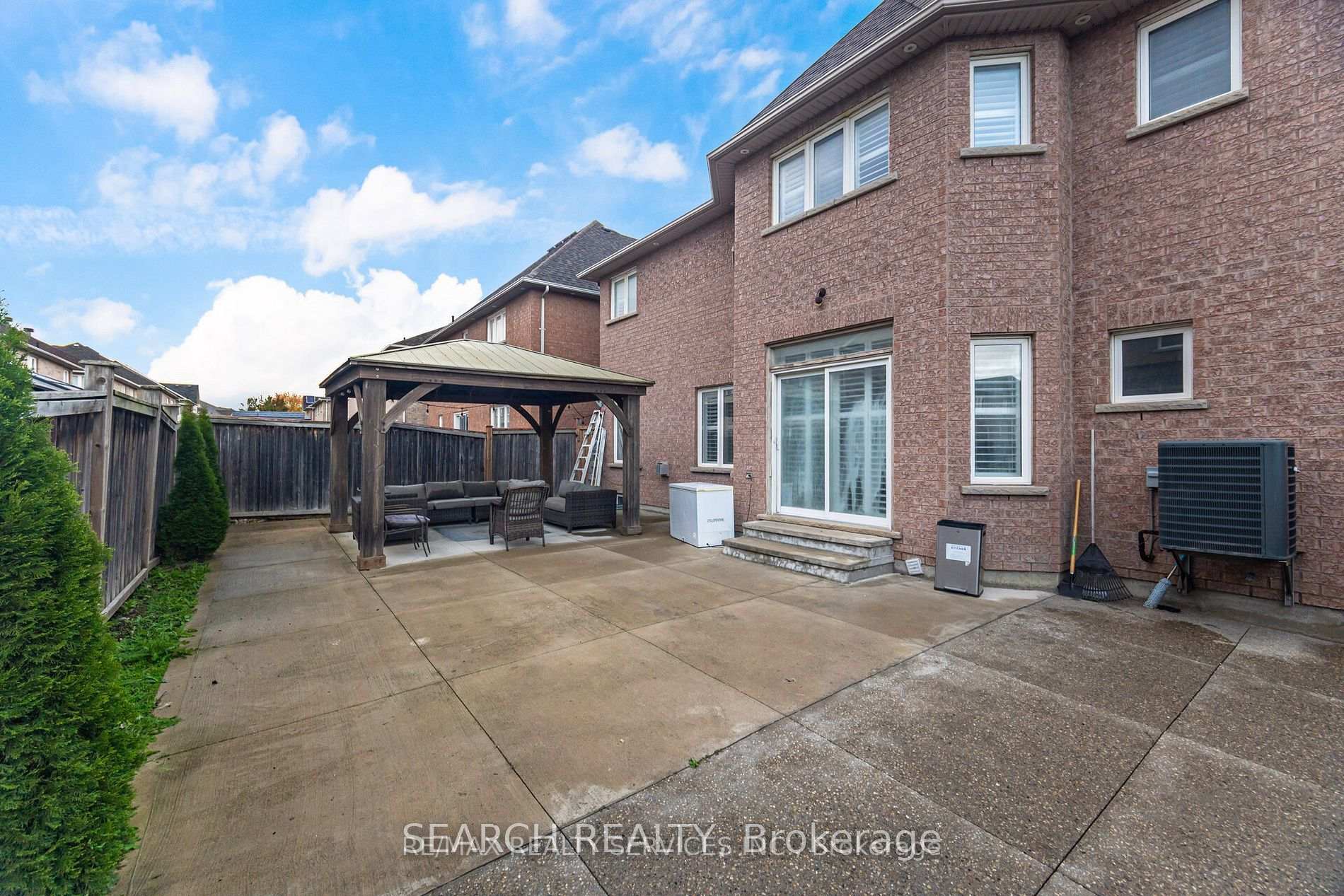 Photo 31 of Unit Upper, 20 Delmonico Road, Brampton, Vales of Castlemore North — HOMEH