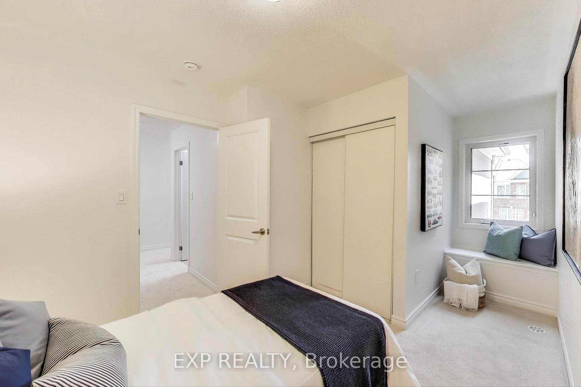 Photo 17 of 22 Minlow Way, Aurora, Rural Aurora — HOMEH