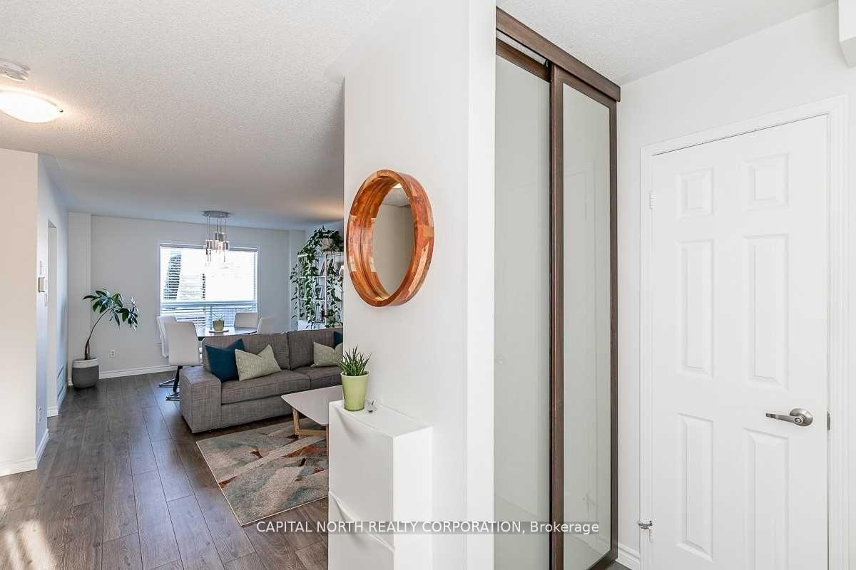 Photo 5 of 32 Gadwall Avenue, Barrie, Painswick South — HOMEH