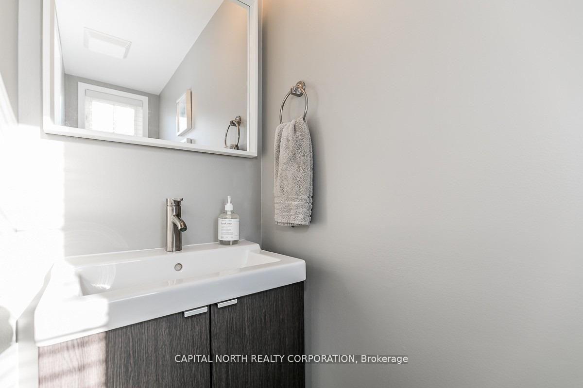 Photo 7 of 32 Gadwall Avenue, Barrie, Painswick South — HOMEH