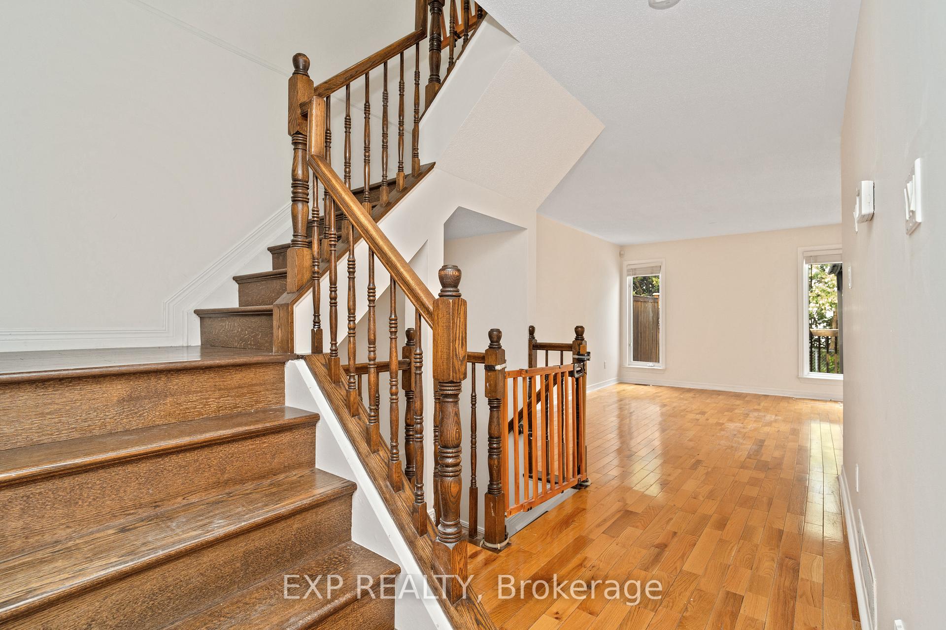 Photo 12 of 170 Markland Crescent, Ottawa, Barrhaven East — HOMEH