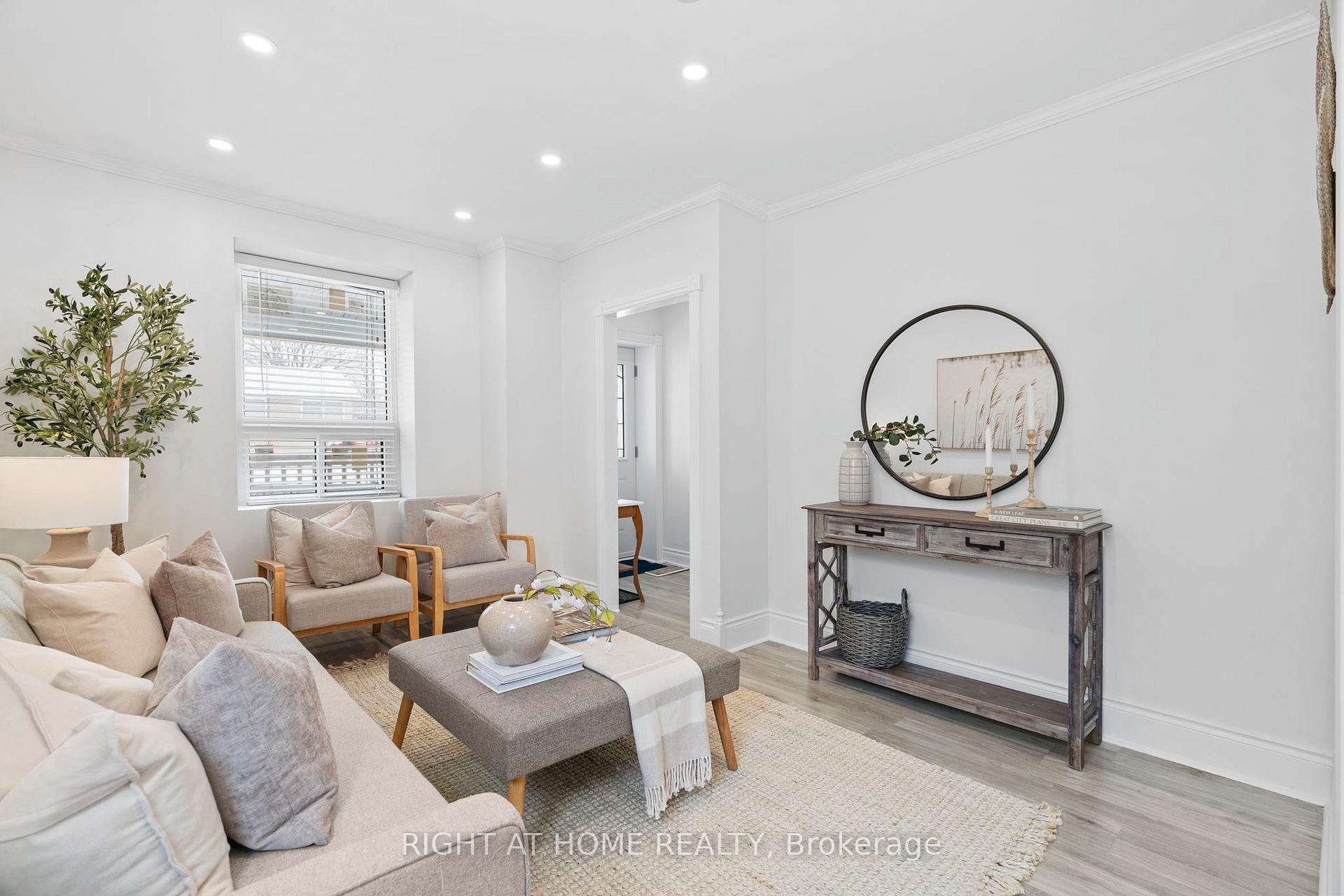 Photo 5 of 110 Ontario Street, Clarington, Bowmanville — HOMEH