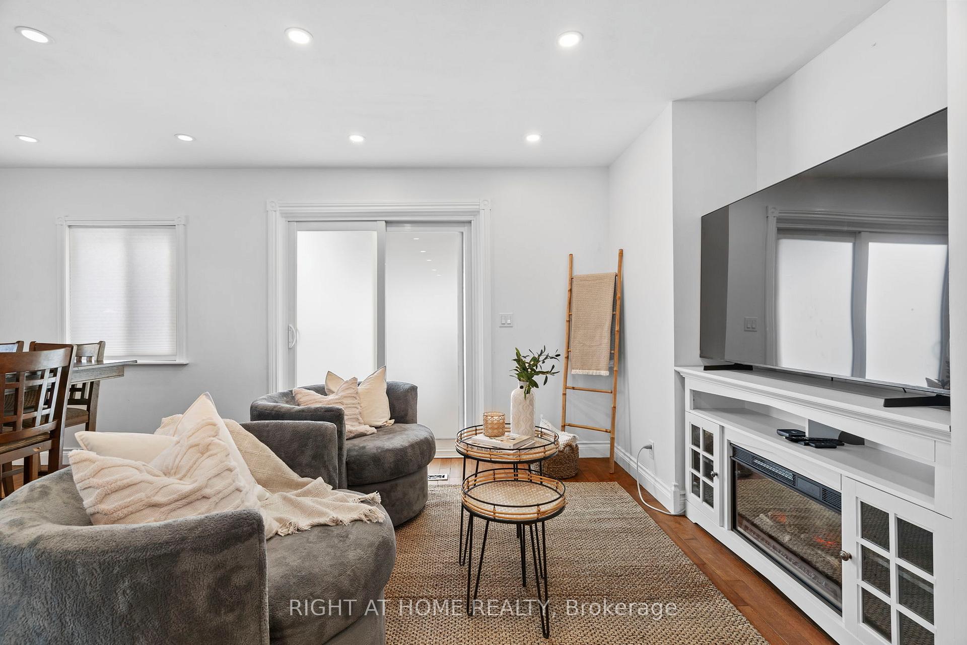 Photo 14 of 110 Ontario Street, Clarington, Bowmanville — HOMEH