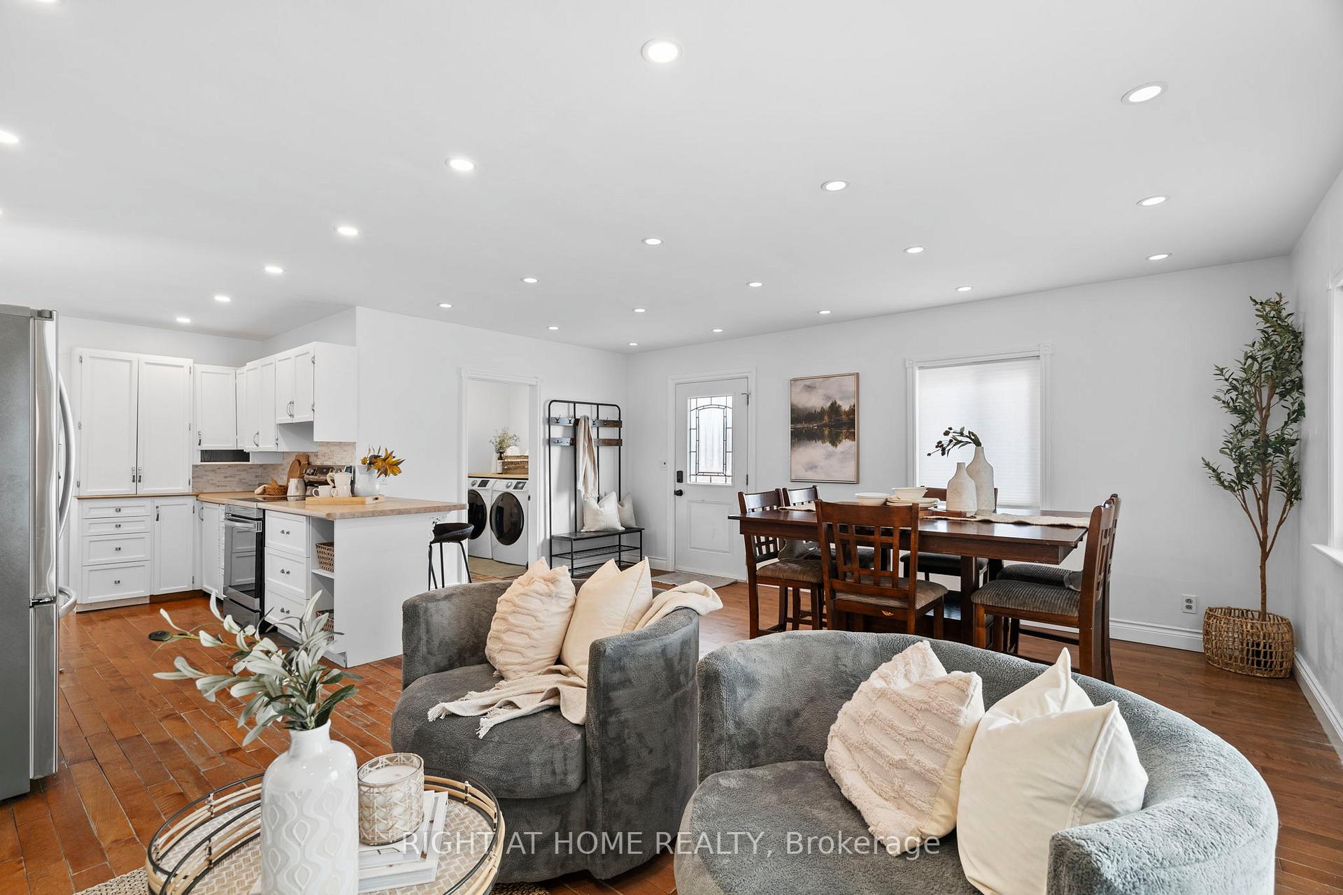 Photo 15 of 110 Ontario Street, Clarington, Bowmanville — HOMEH