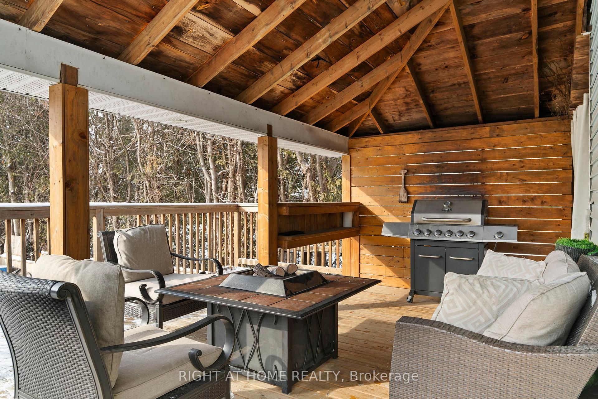 Photo 33 of 110 Ontario Street, Clarington, Bowmanville — HOMEH