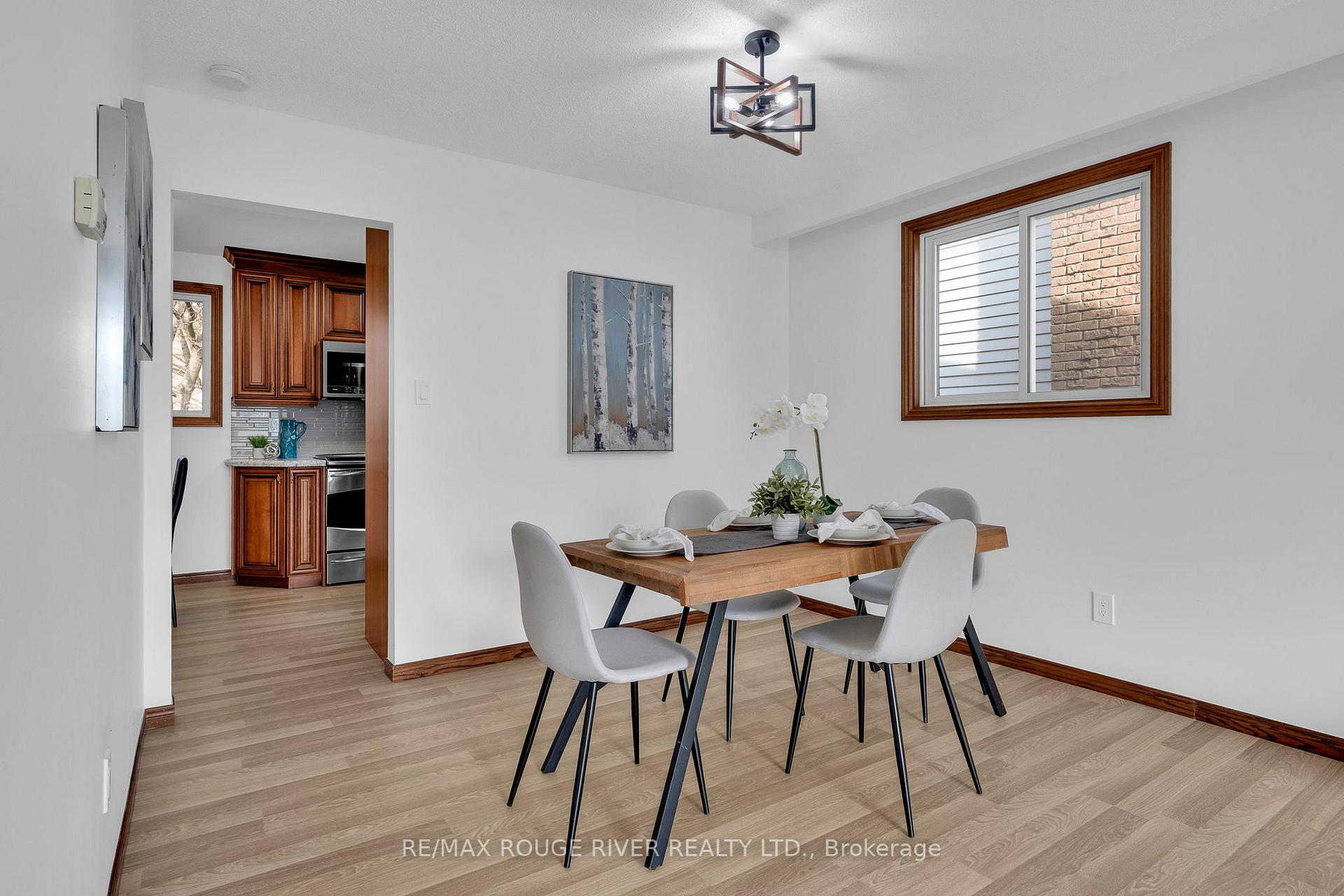 Photo 9 of 4 Spry Avenue, Clarington, Bowmanville — HOMEH