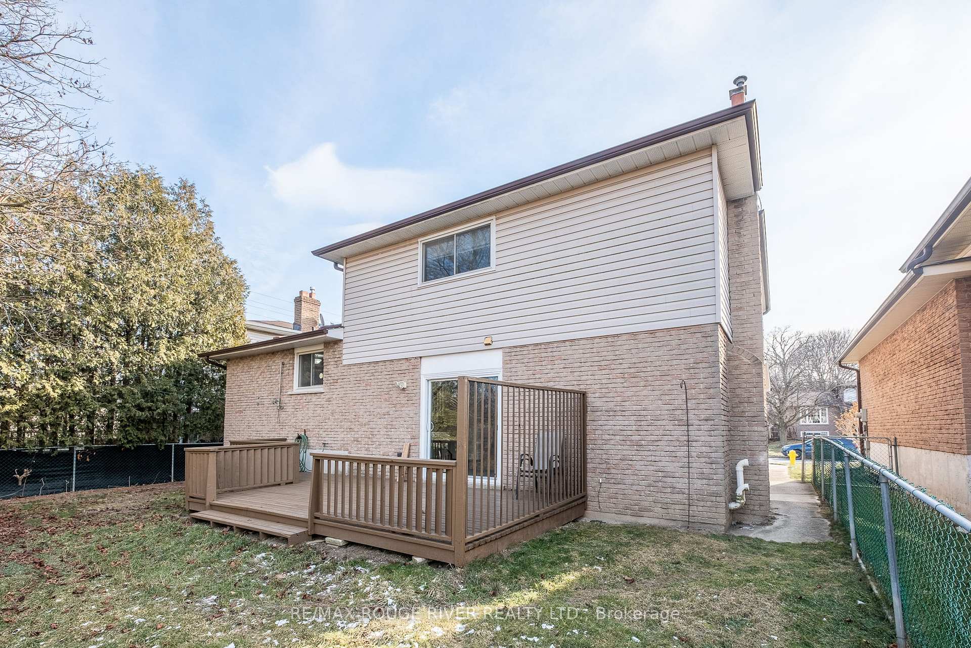 Photo 32 of 4 Spry Avenue, Clarington, Bowmanville — HOMEH