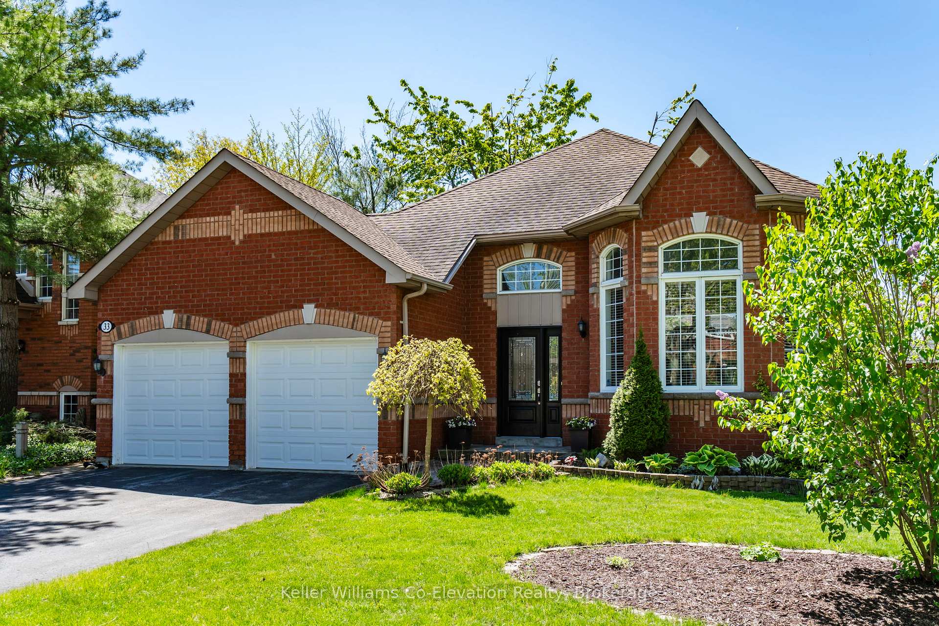 Photo 2 of 33 Allsop Crescent, Barrie, Holly — HOMEH