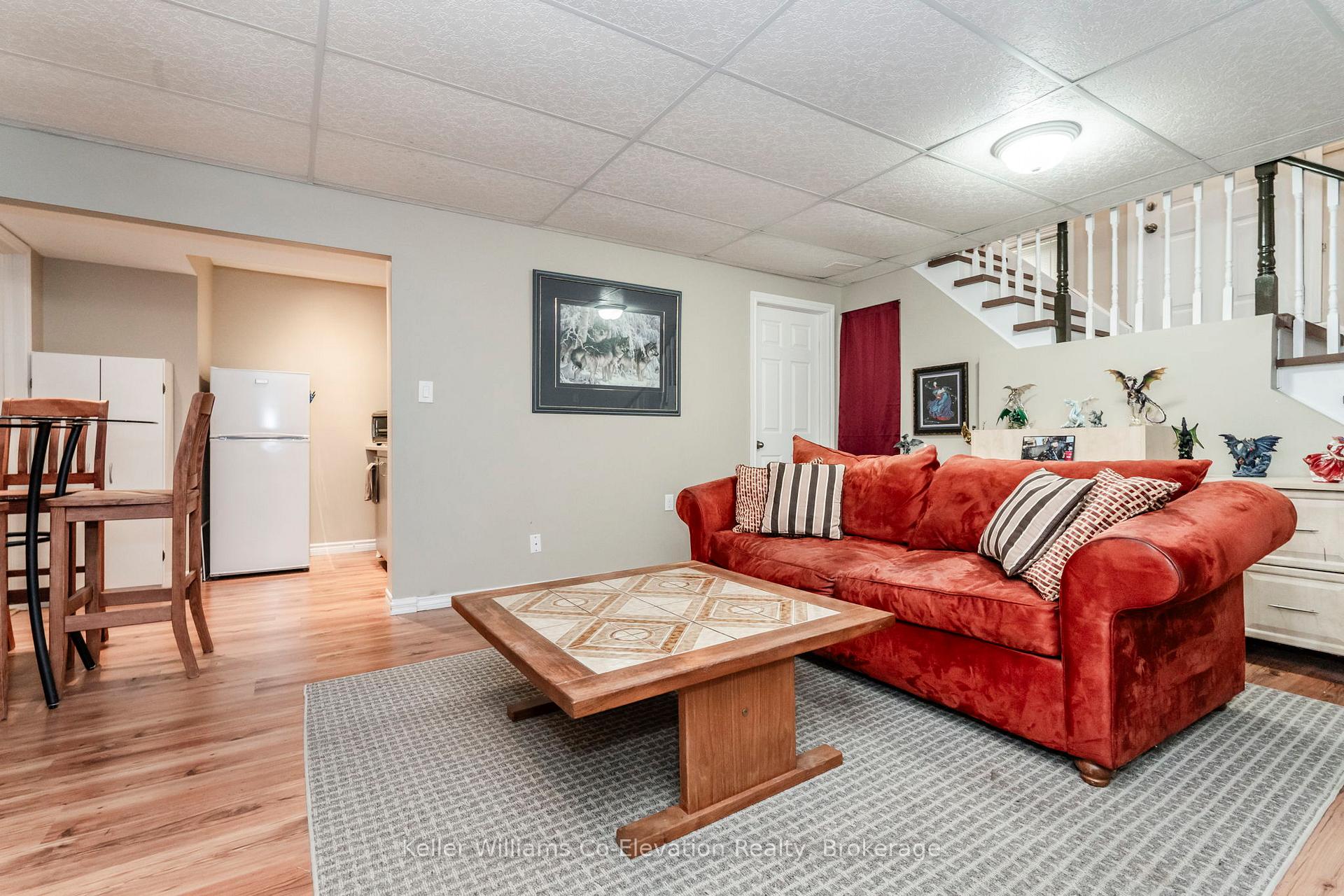 Photo 15 of 33 Allsop Crescent, Barrie, Holly — HOMEH