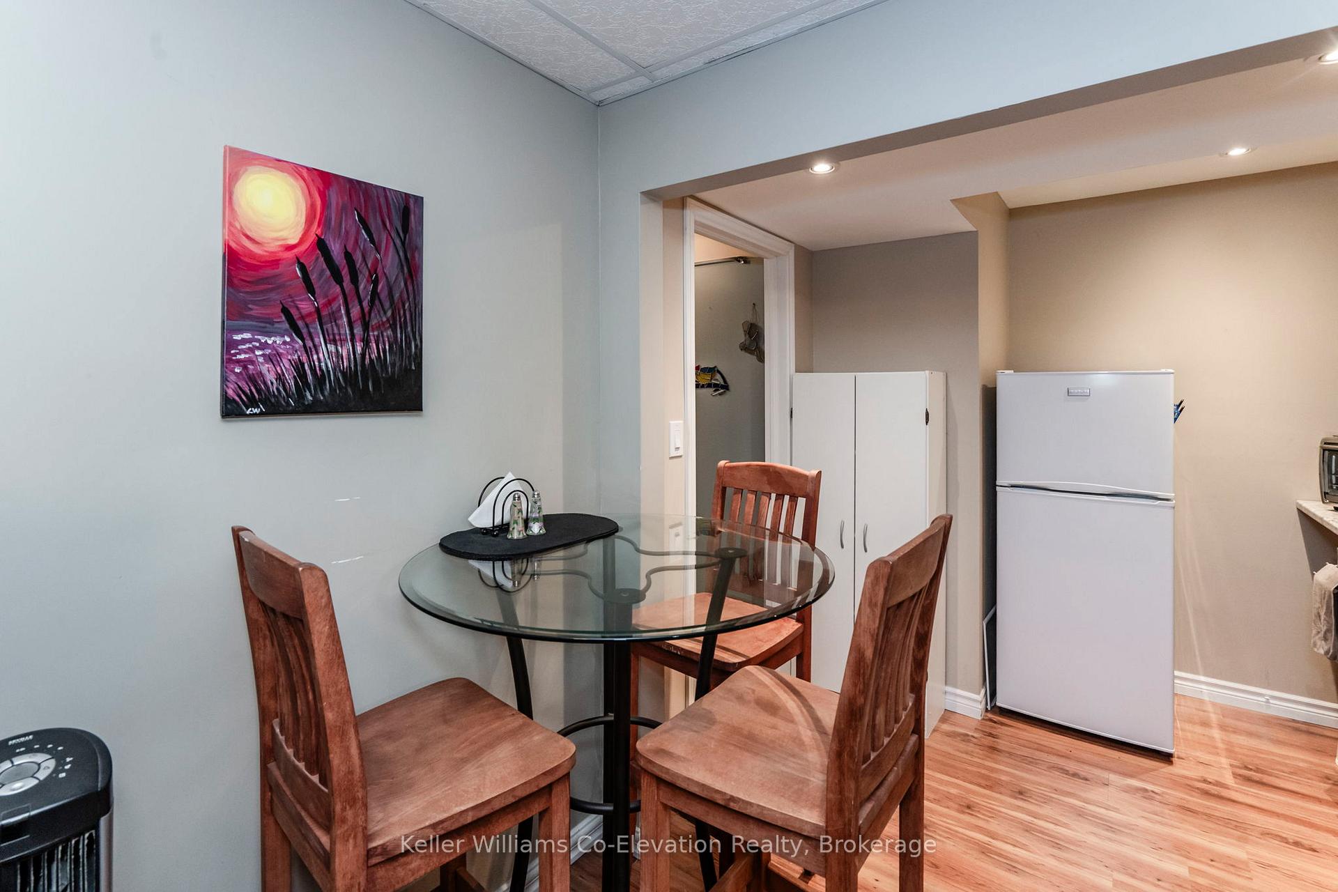 Photo 16 of 33 Allsop Crescent, Barrie, Holly — HOMEH