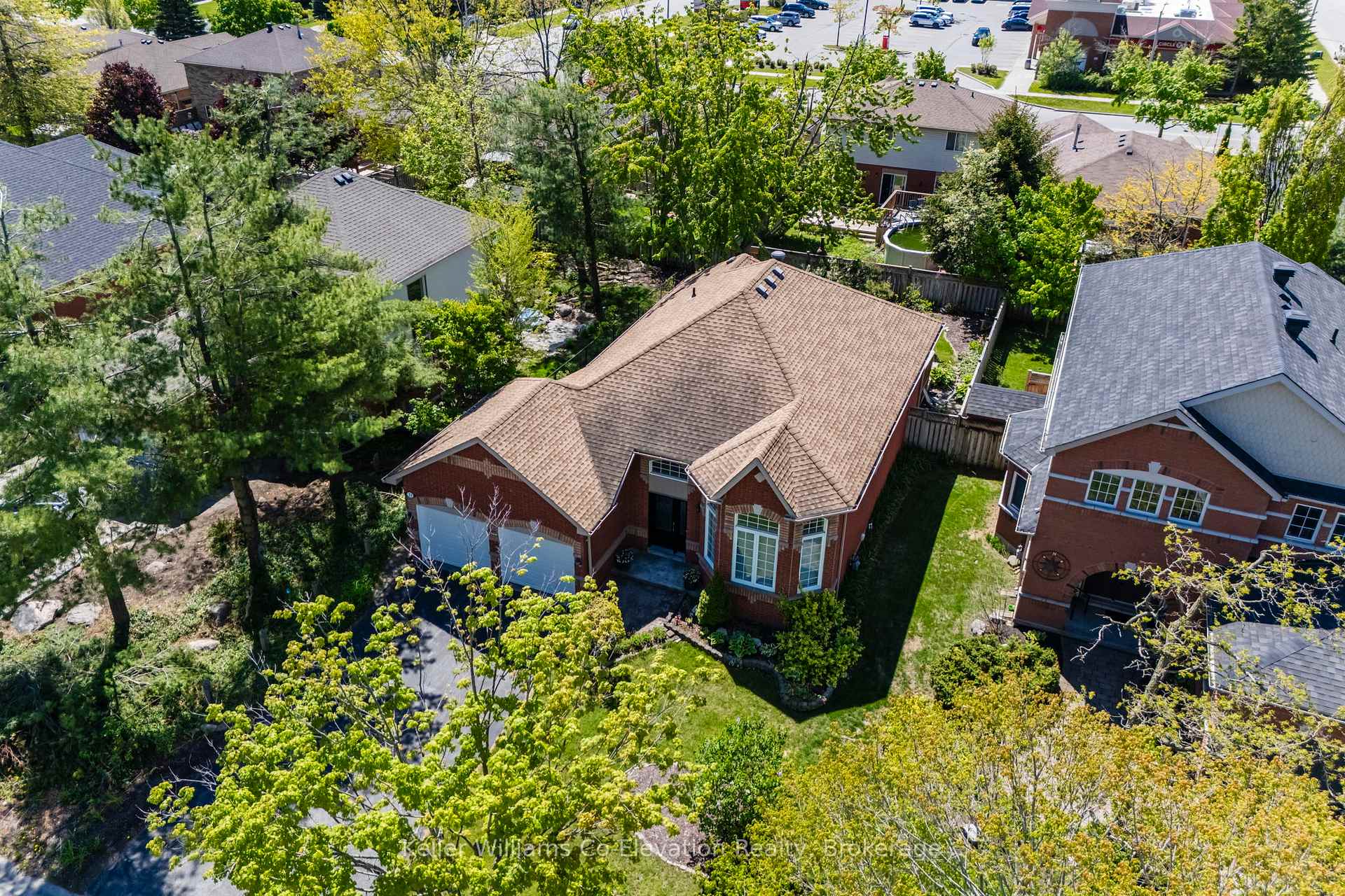 Photo 25 of 33 Allsop Crescent, Barrie, Holly — HOMEH