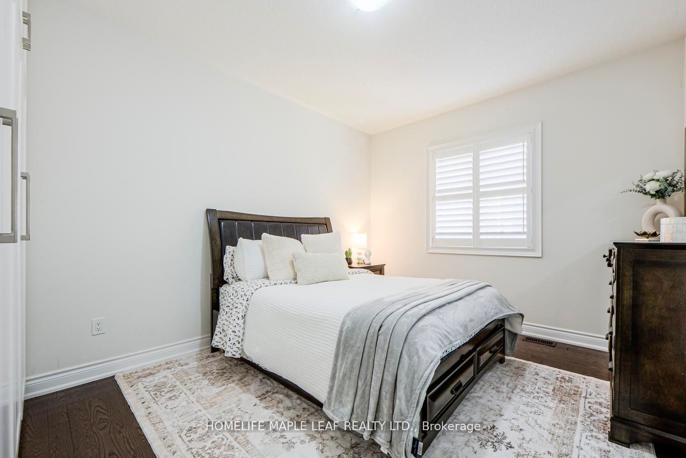 Photo 81 of 42 Foothills Crescent, Brampton, Toronto Gore Rural Estate — HOMEH