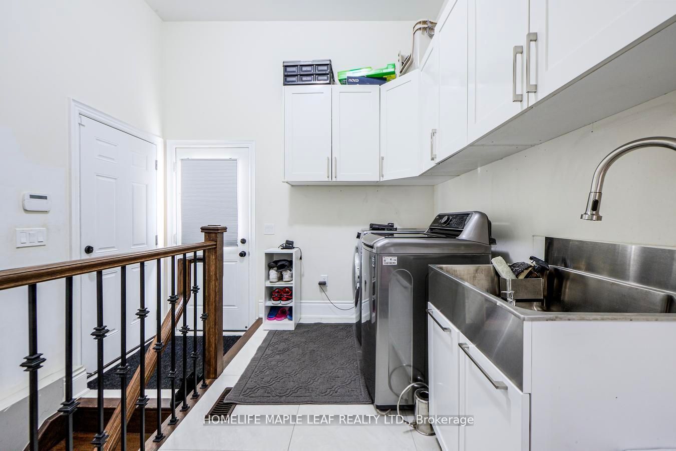Photo 69 of 42 Foothills Crescent, Brampton, Toronto Gore Rural Estate — HOMEH
