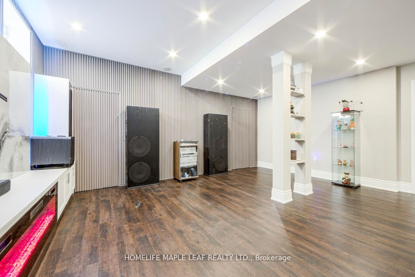 Photo 87 of 42 Foothills Crescent, Brampton, Toronto Gore Rural Estate — HOMEH