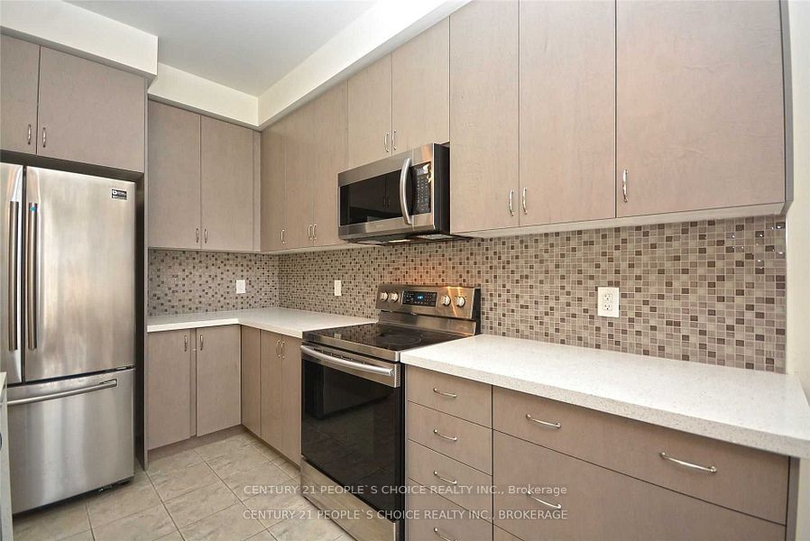 Photo 33 of 66 Holbrook Court, Milton, Ford — HOMEH
