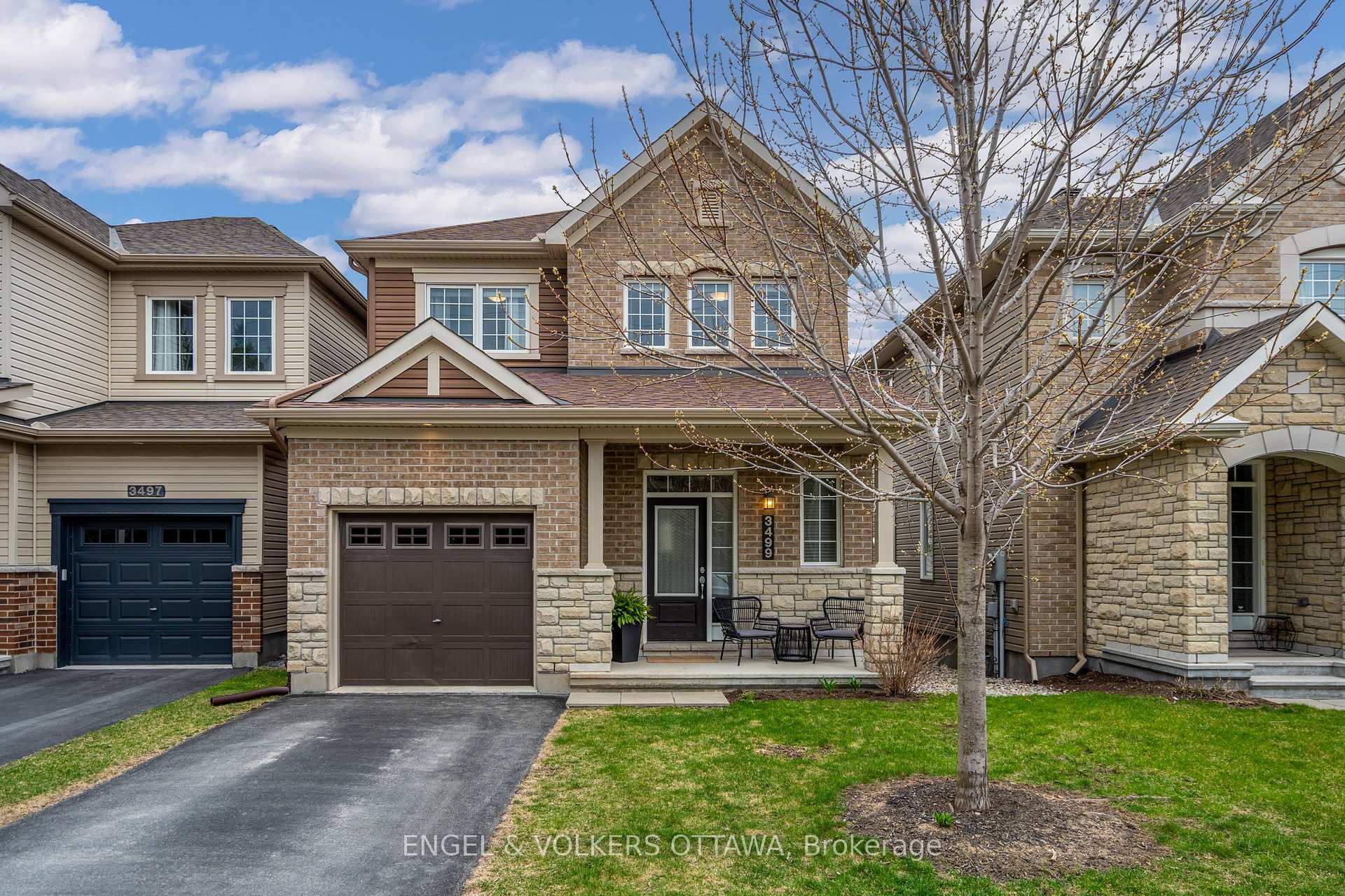 Front of 3499 Woodroffe Avenue