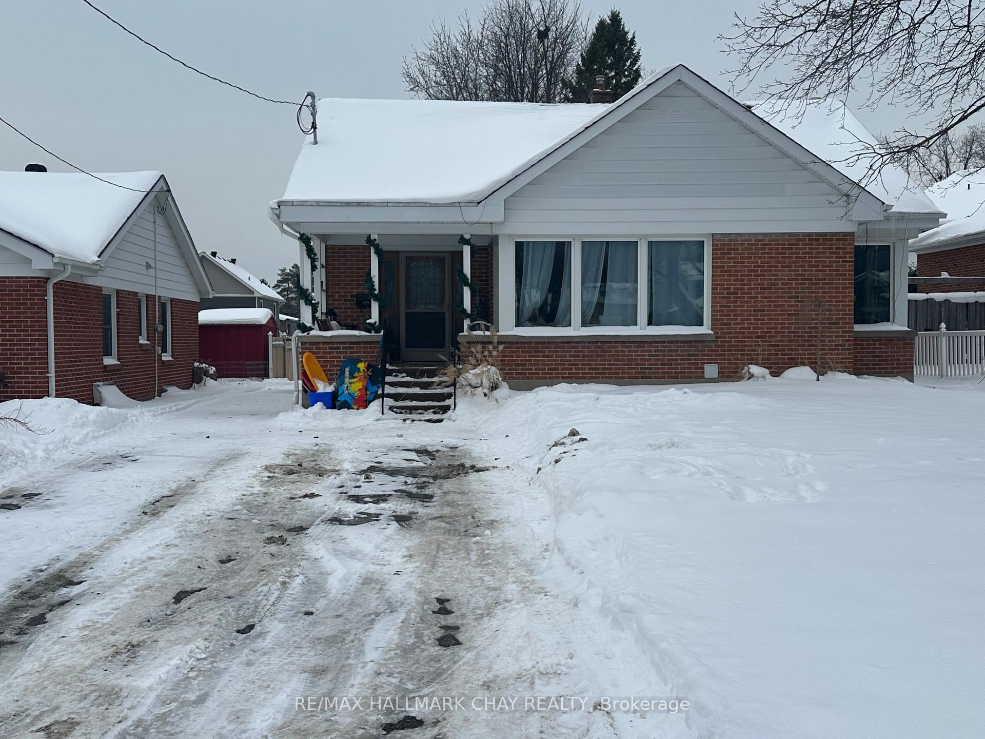 Photo 2 of Unit Lower, 68 Cook Street, Barrie, Codrington — HOMEH